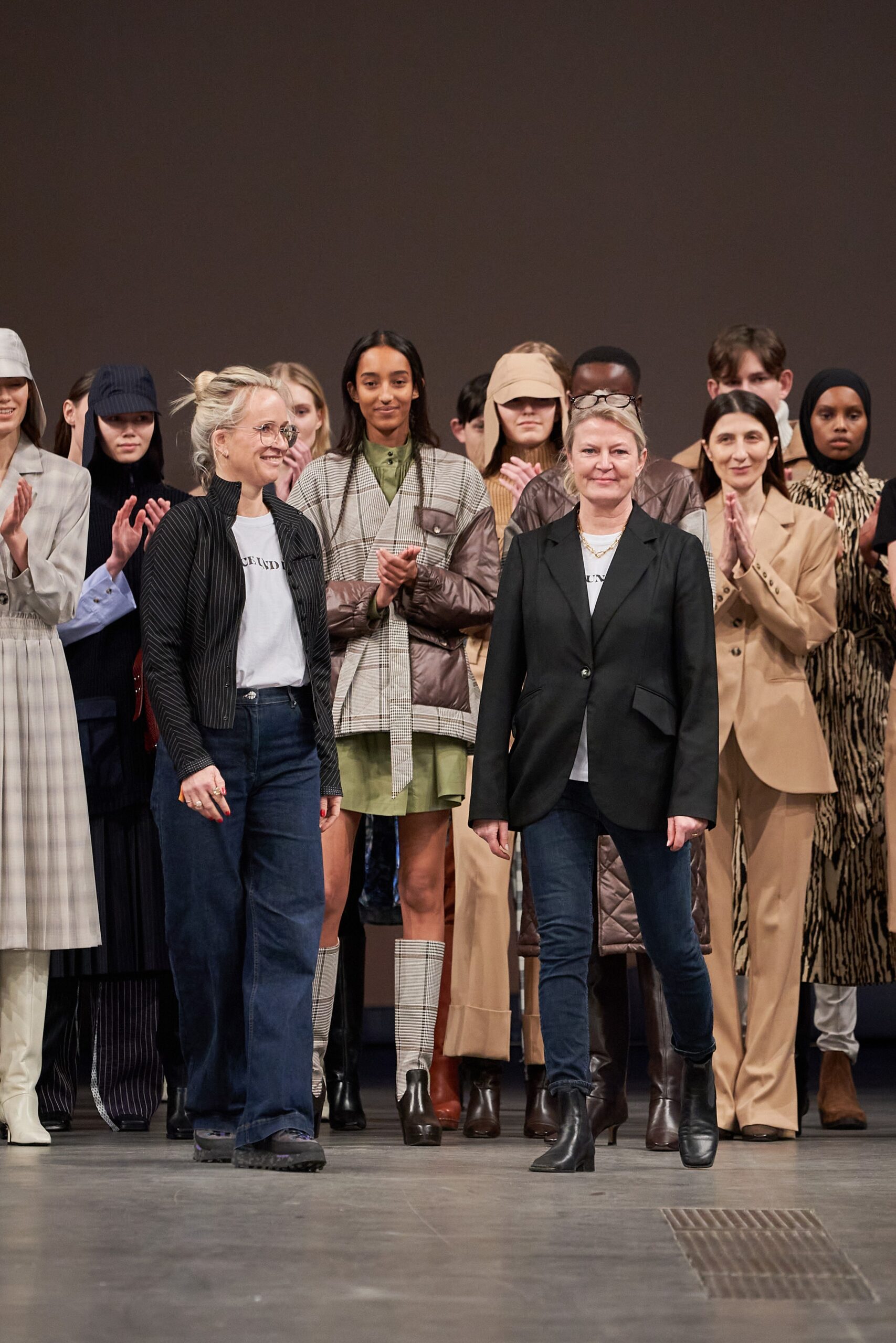 black tailored blazer with white shirt