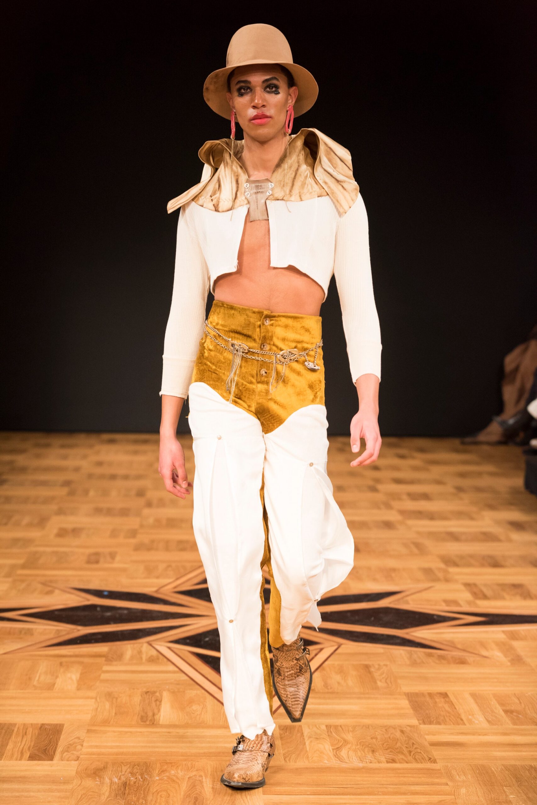 Beckmans College of Design Stockholm F/W 18 Look 468