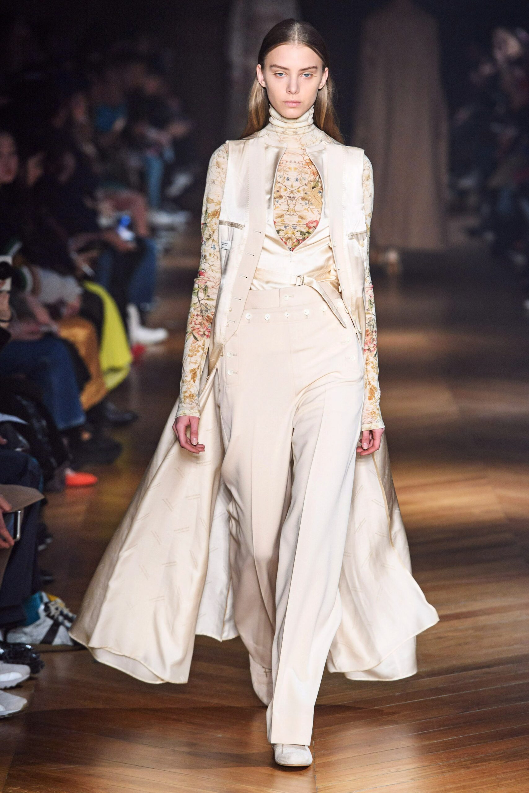 Beautiful People F/W 19 Look 157