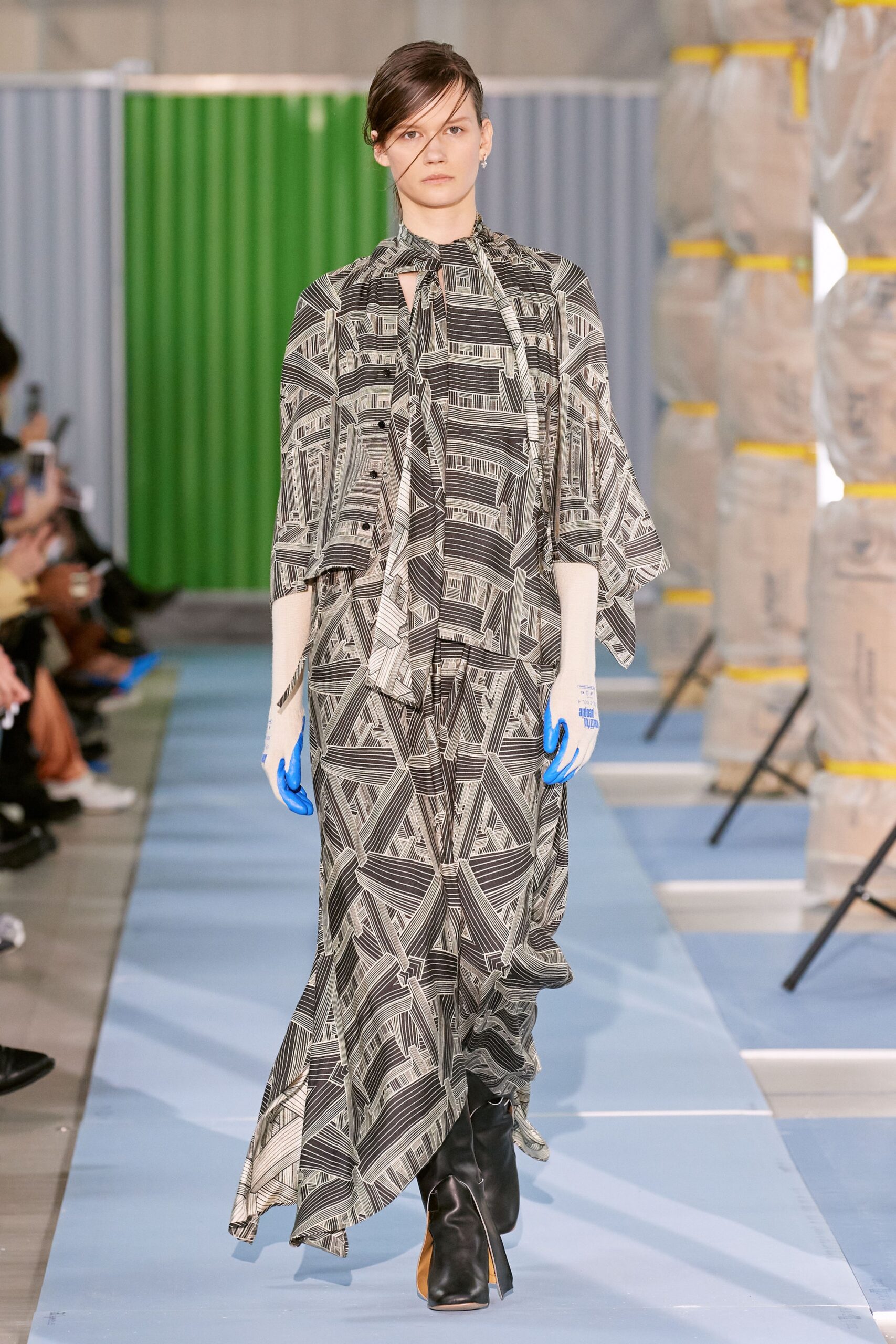 Beautiful People F/W 20 Look 327