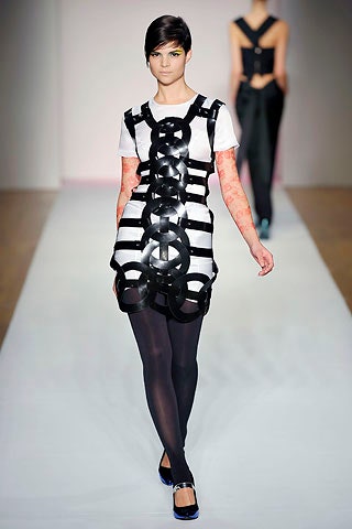Benjamin Cho F/W 08 Look 23