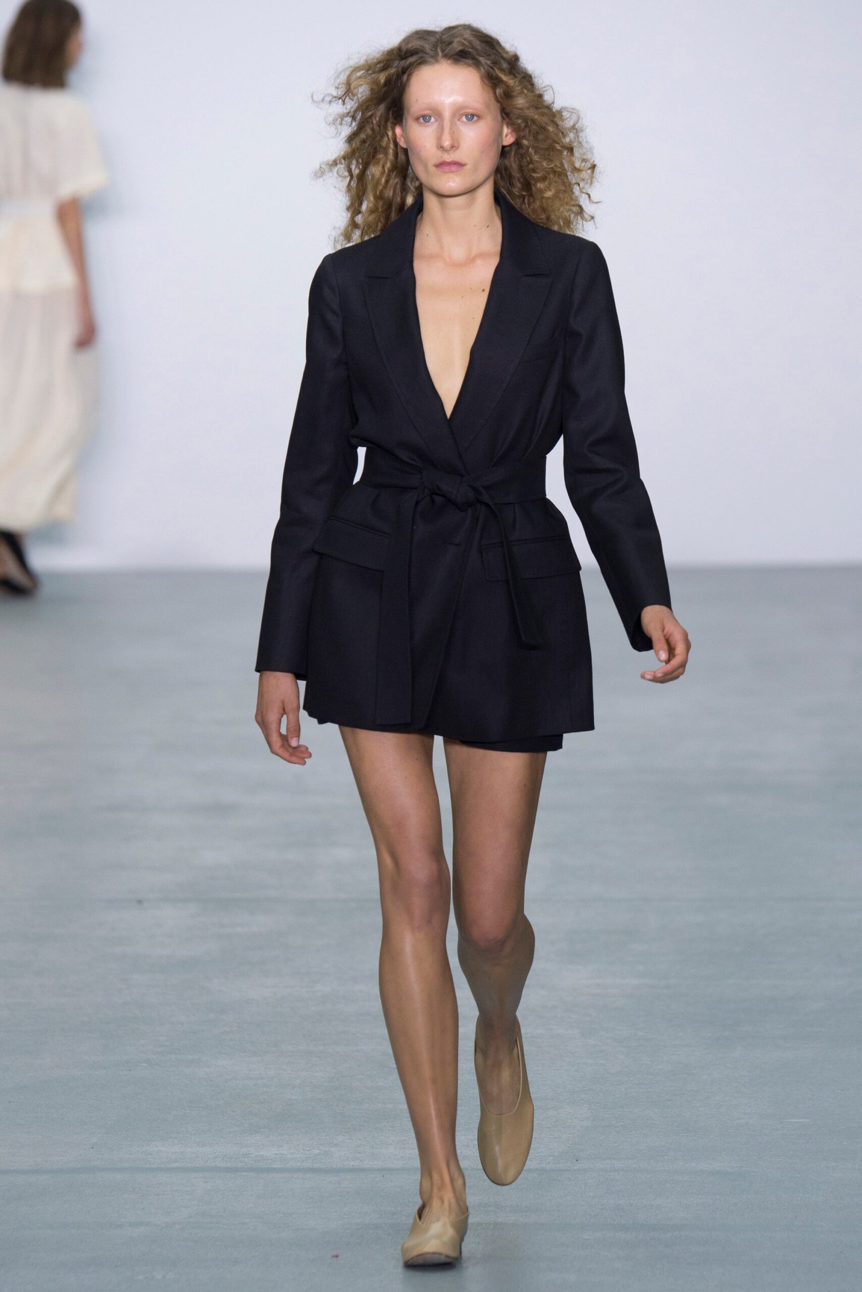 black fitted blazer