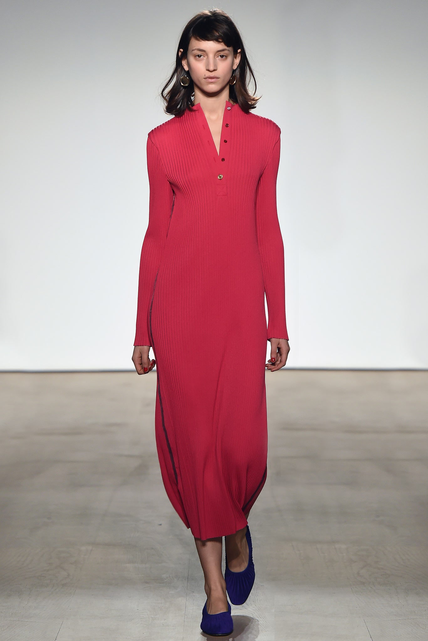 fitted red ribbed midi dress