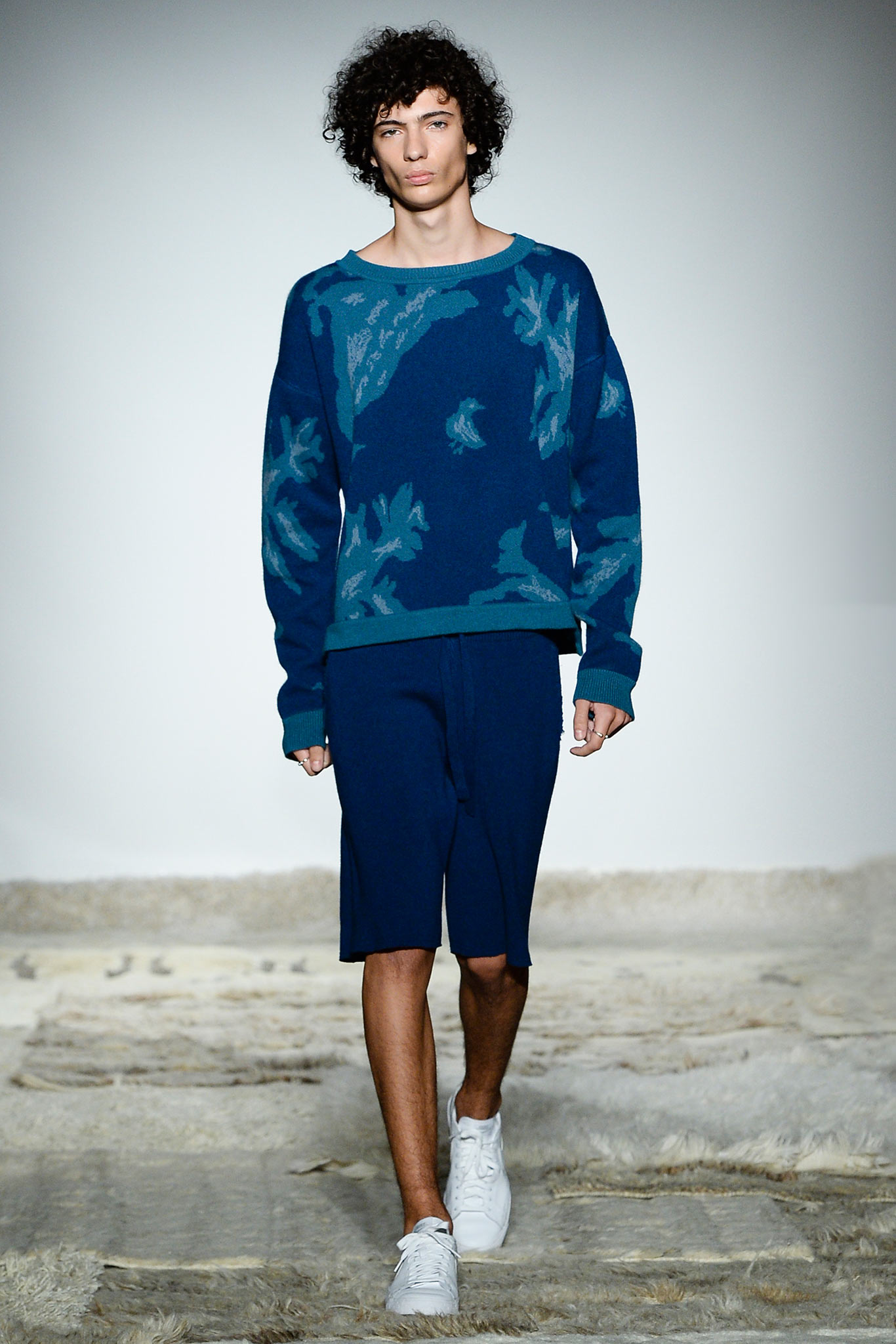 blue cotton long-sleeve collared relaxed printed sweater
