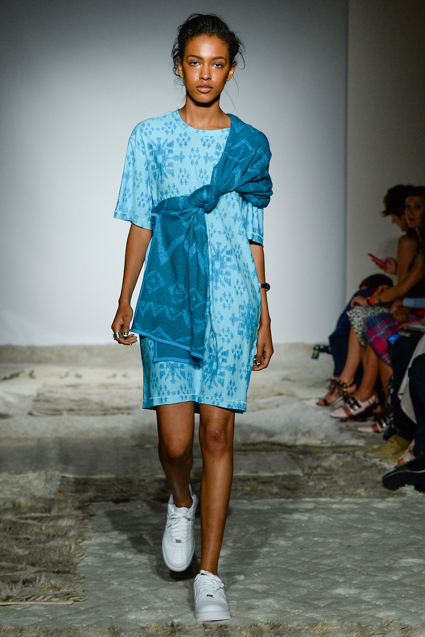 blue cotton short-sleeve collared relaxed printed short dress