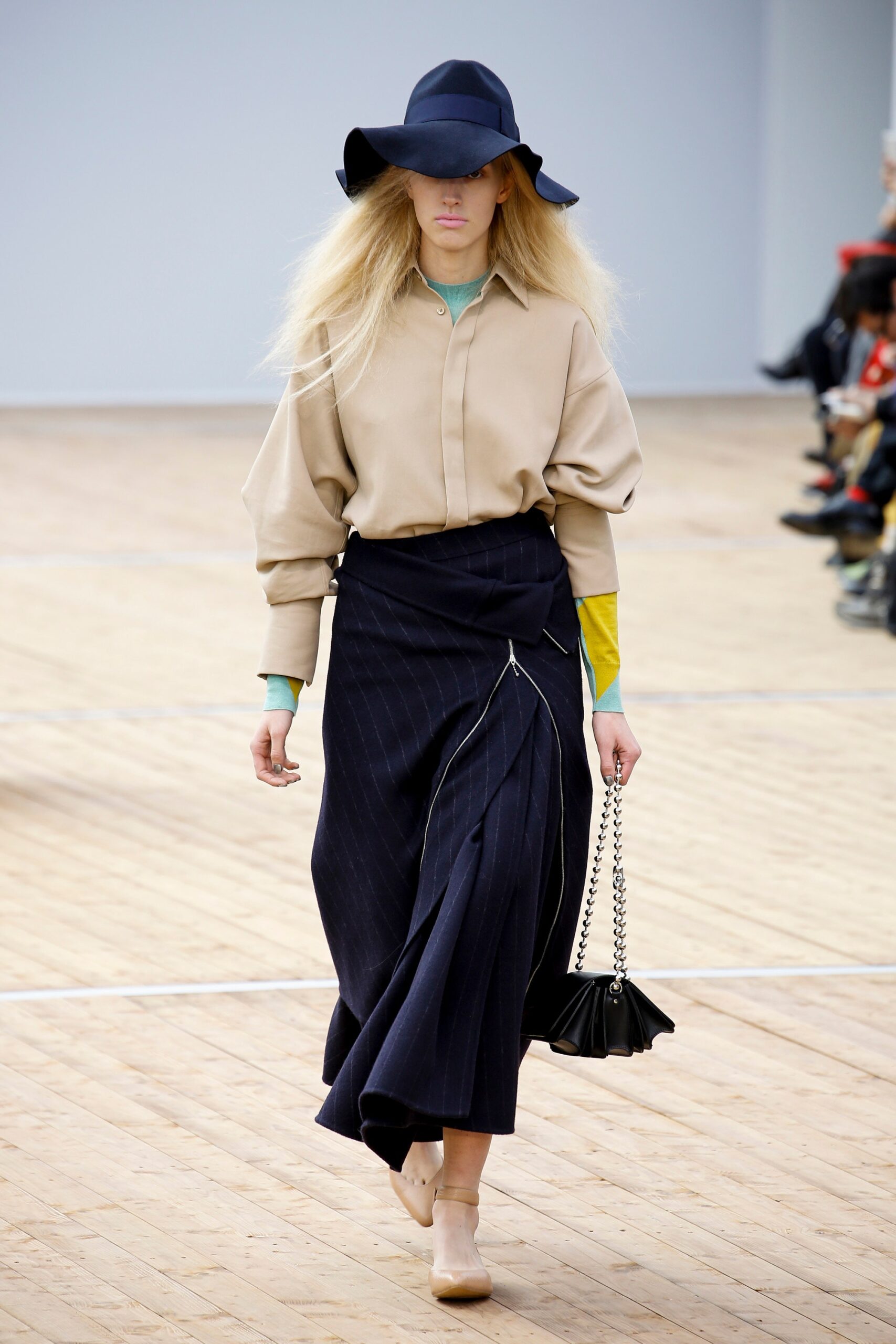 Beautiful People F/W 18 Look 176