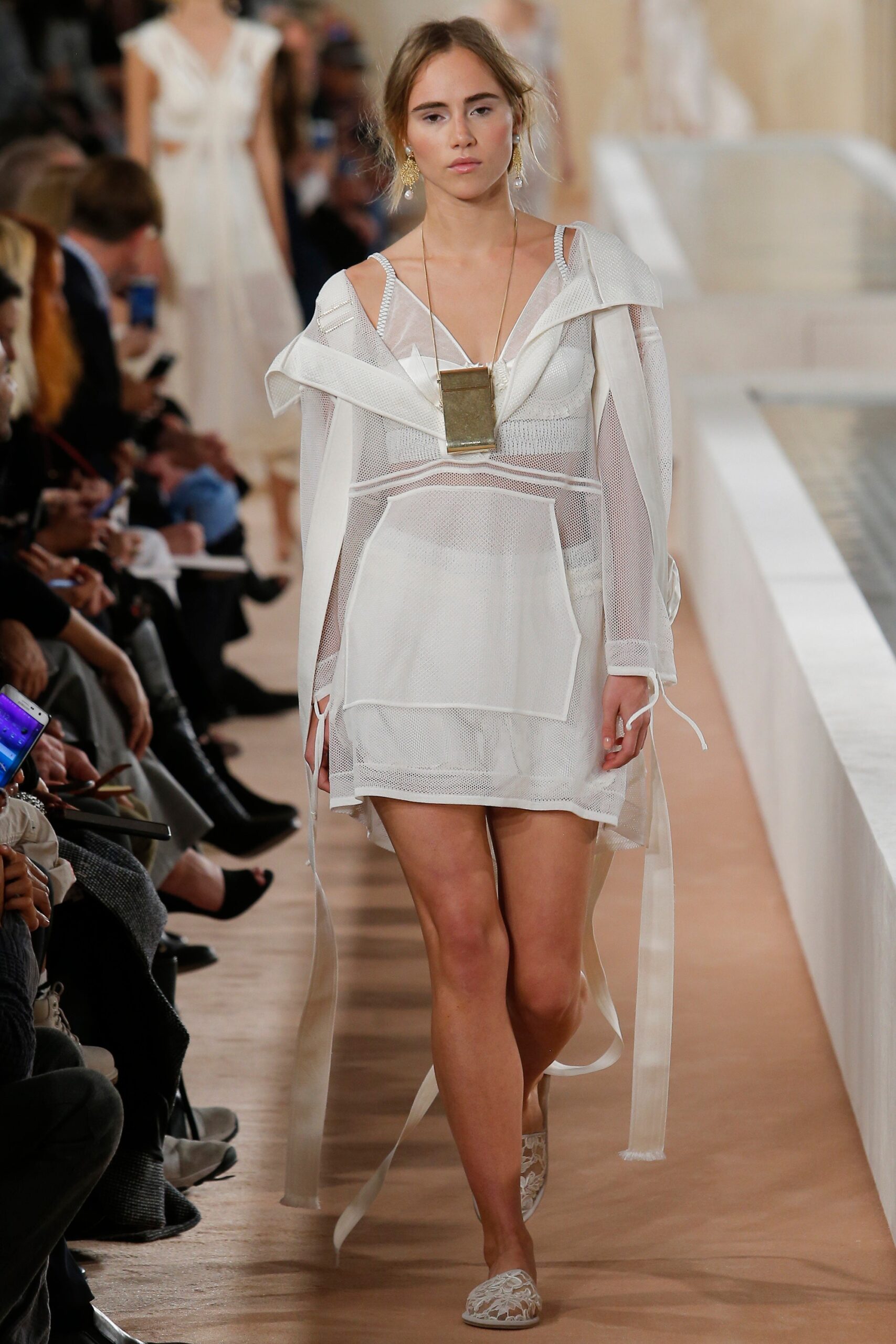 white cotton long-sleeve collared relaxed draped jacket