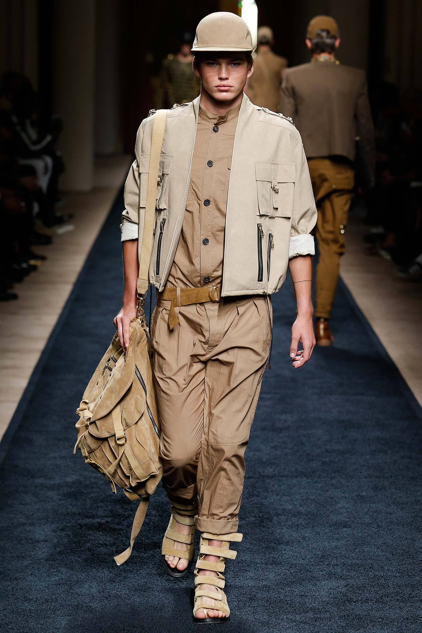 beige cotton relaxed cargo pants