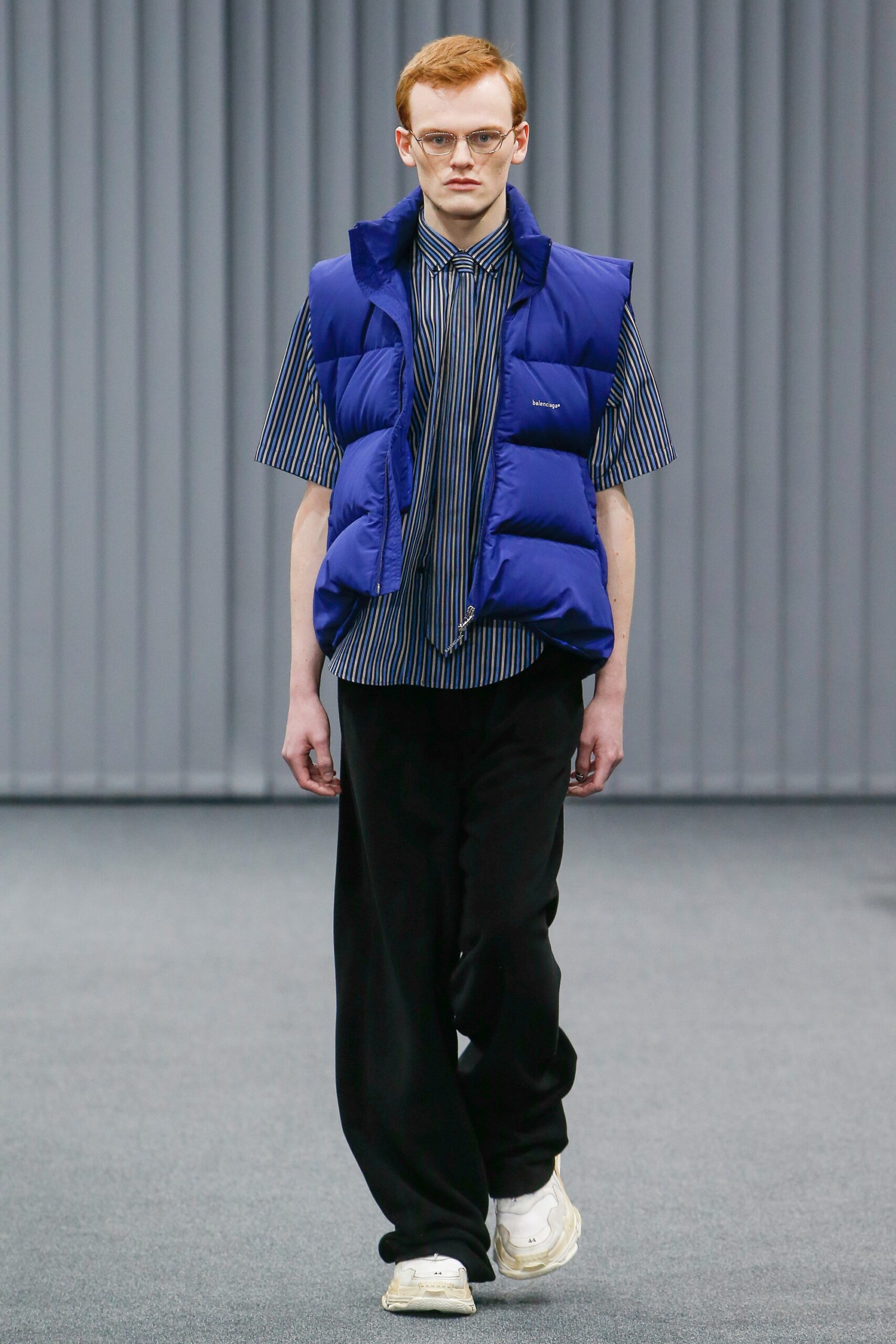 blue jersey sleeveless relaxed zippered padded vest