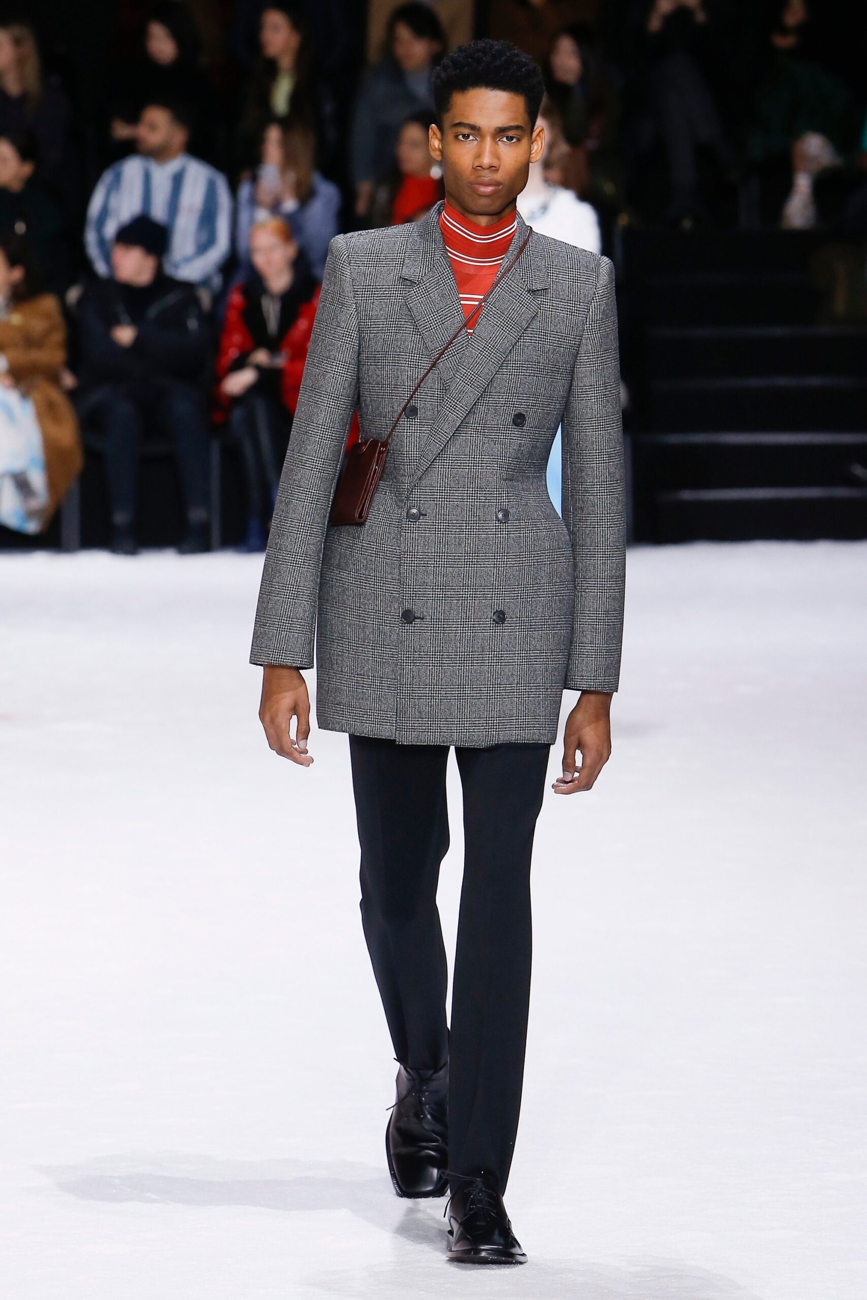 gray wool long-sleeve collared tailored structured blazer