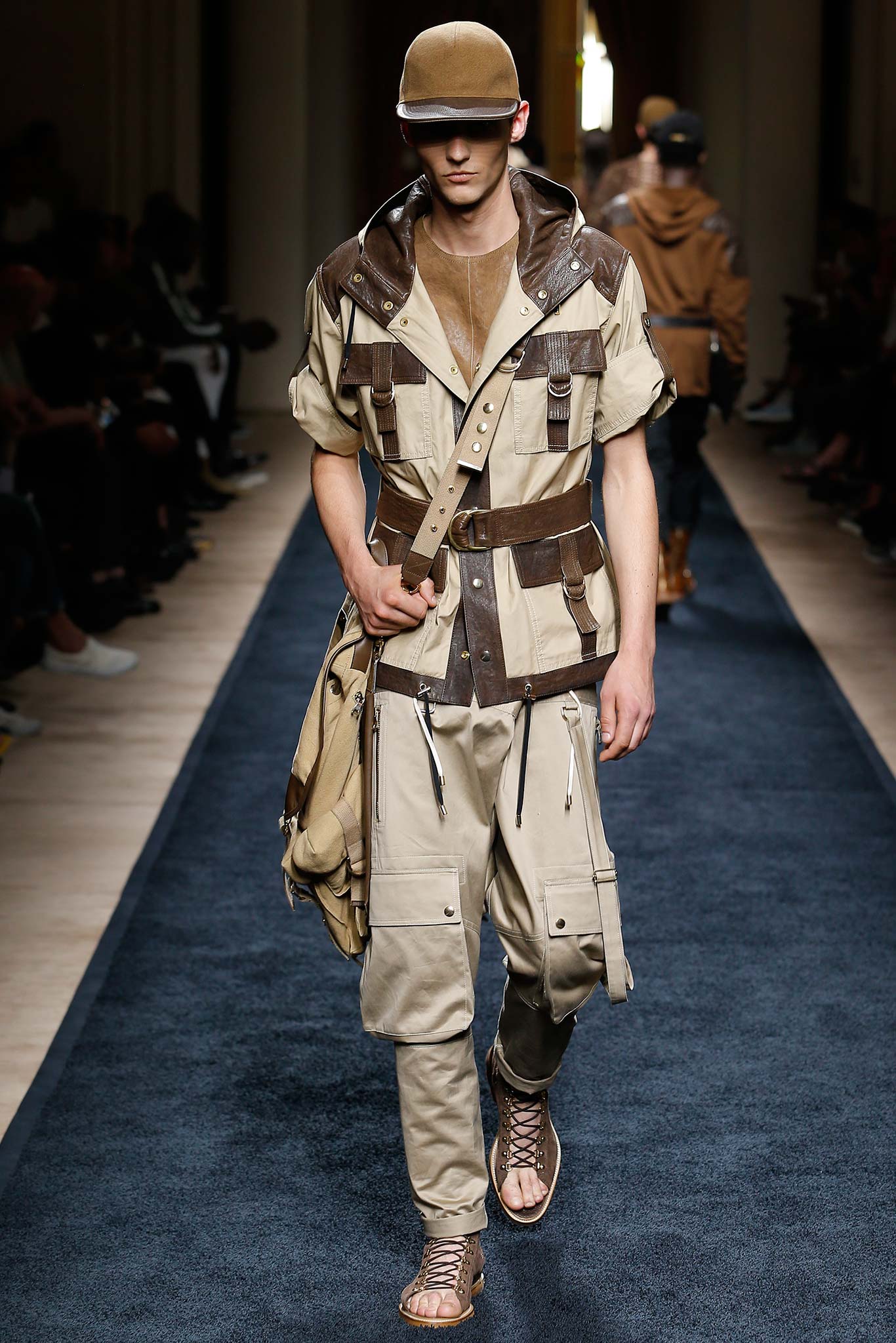 beige cotton relaxed cargo pants