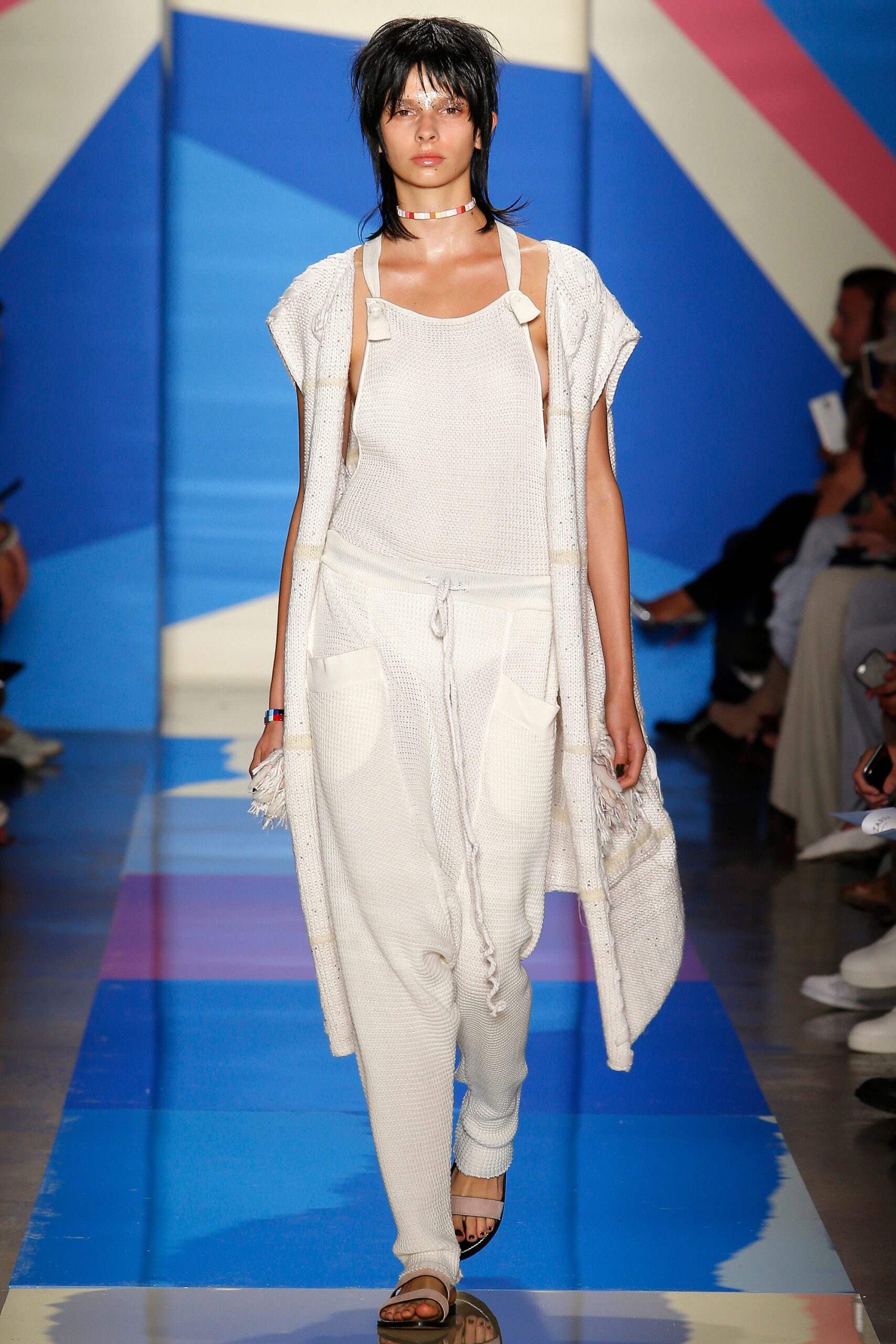 white relaxed cotton outfit