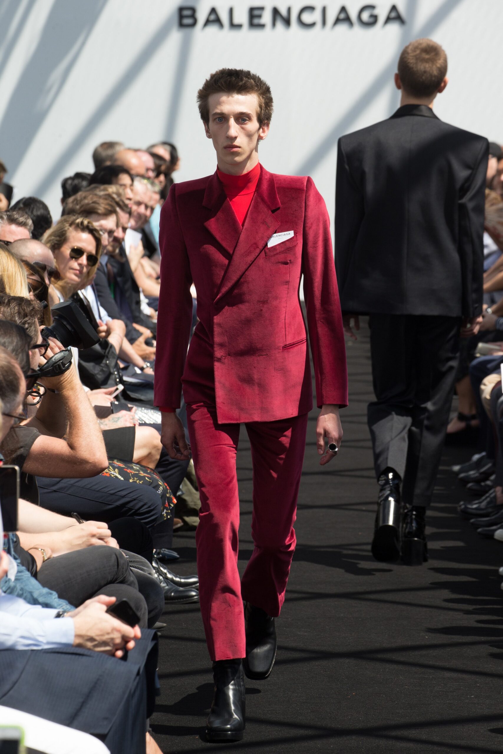 red velvet long-sleeve collared fitted buttoned suit