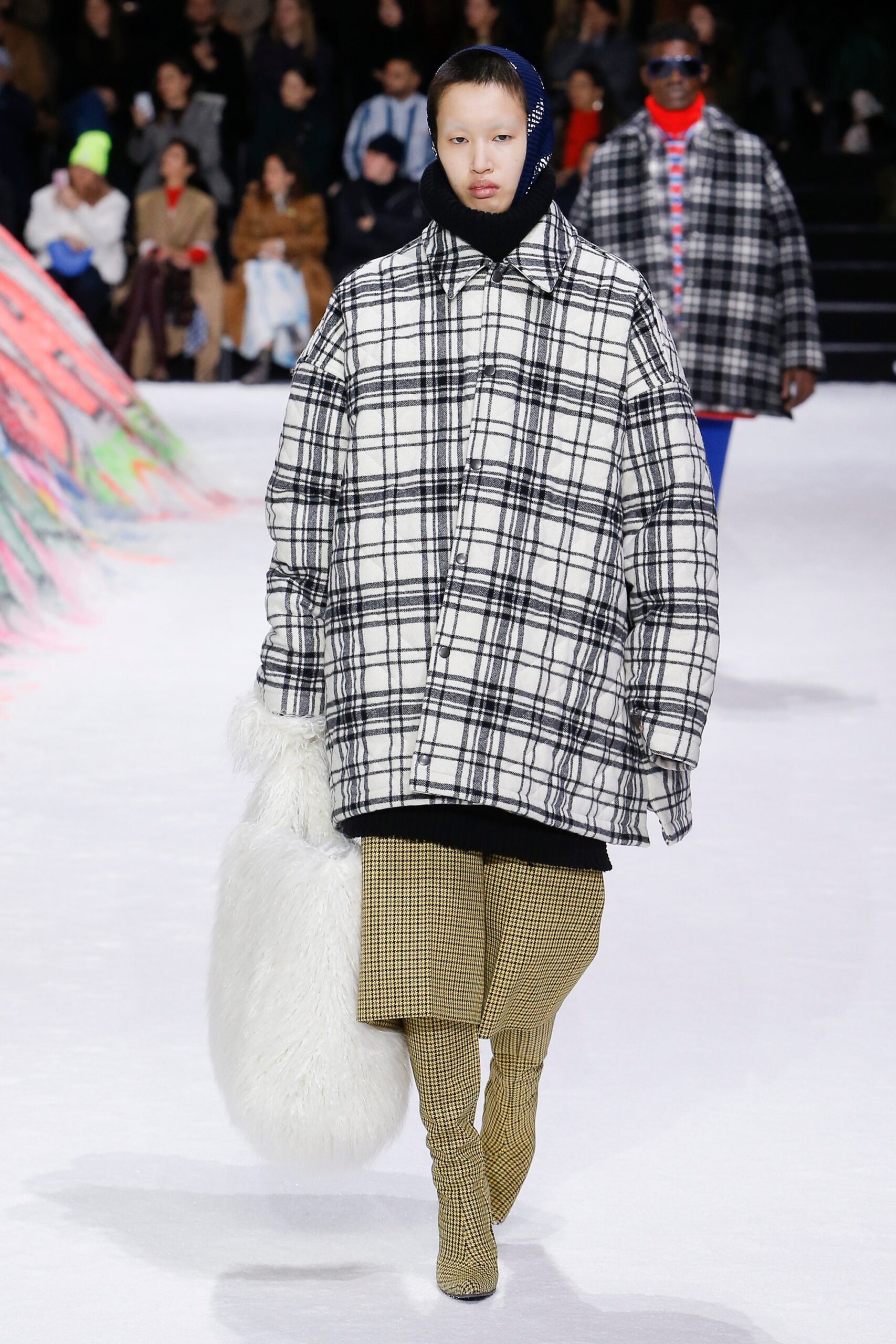 black wool long-sleeve collared oversized checked coat