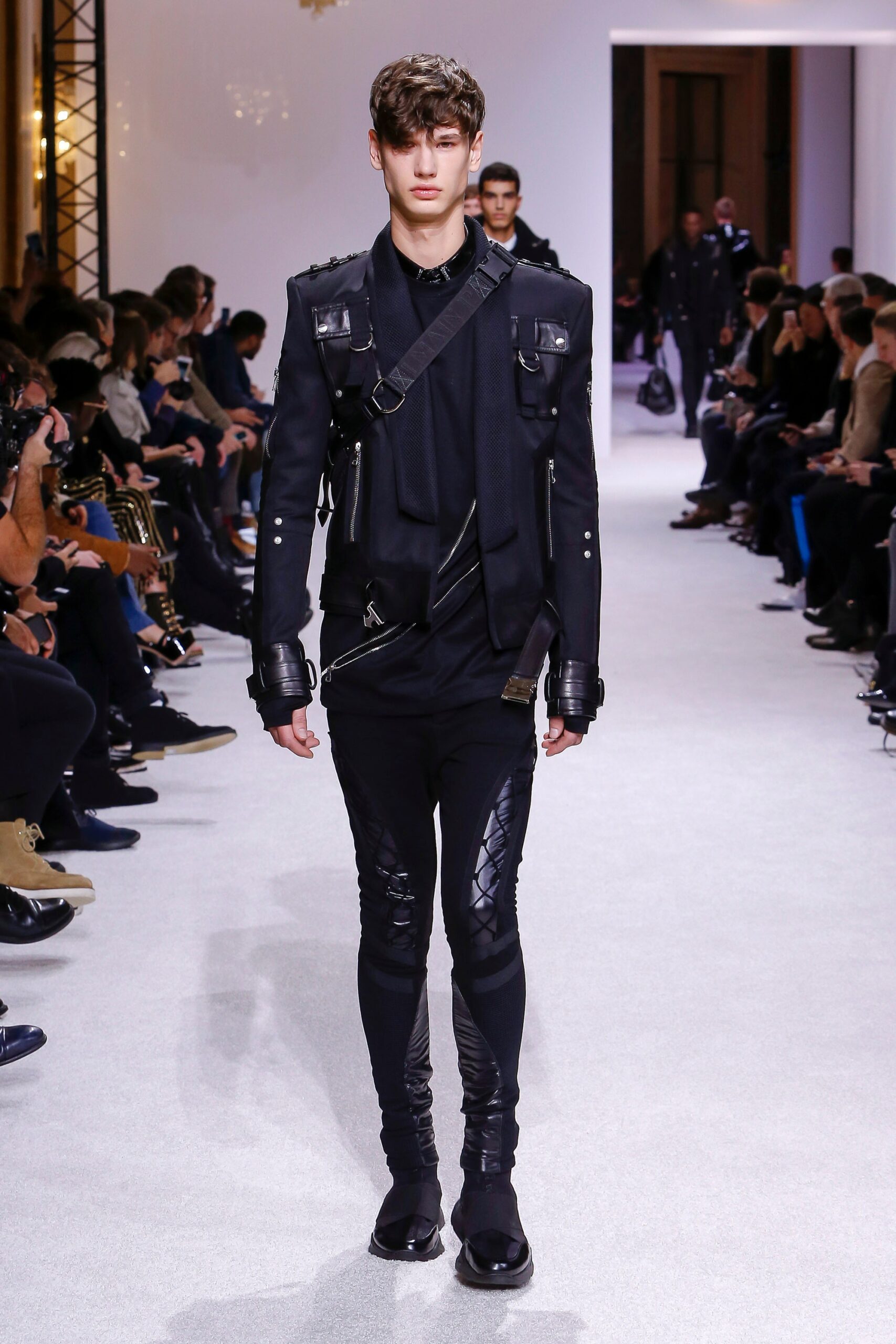 black fitted jacket and pants