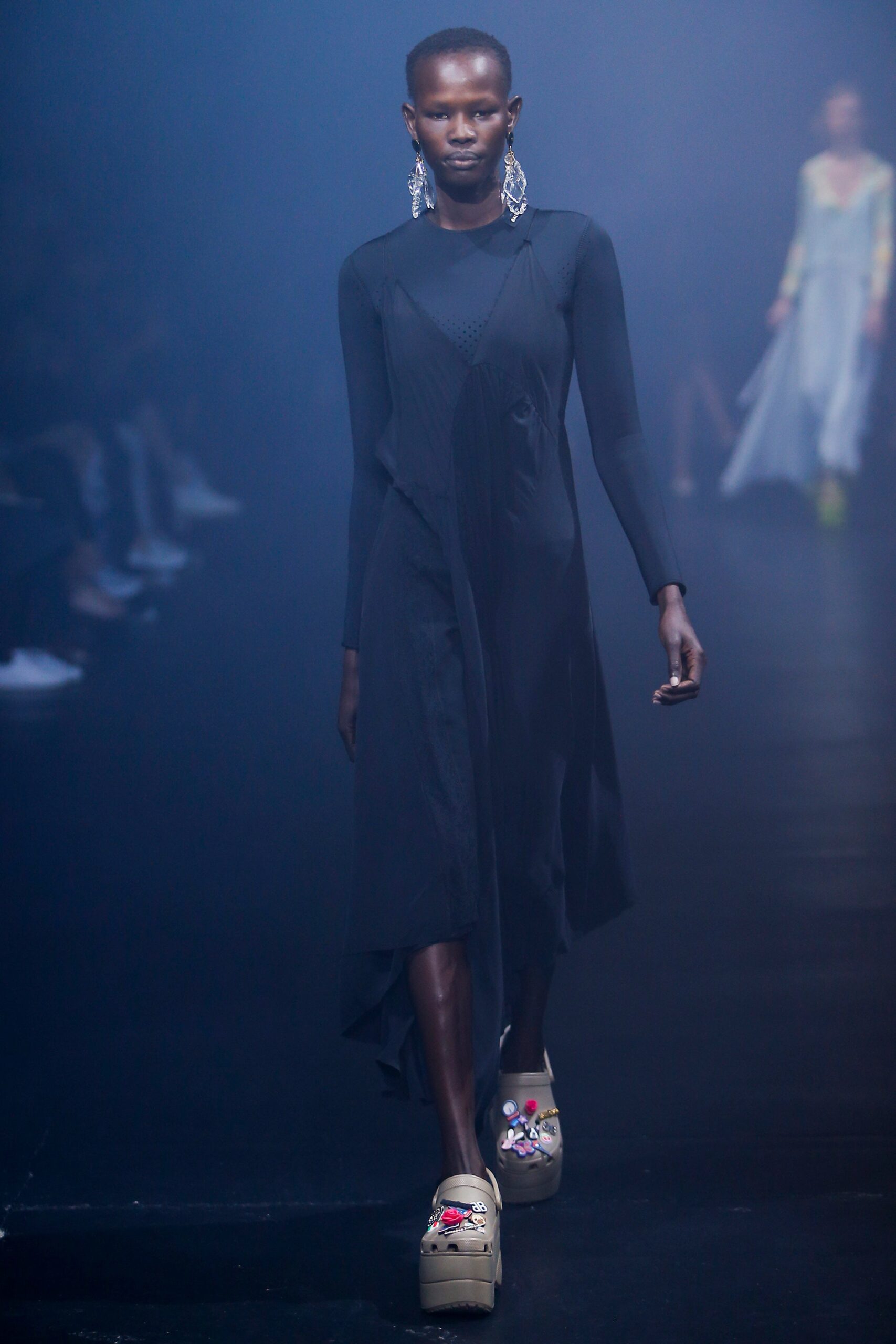 black fitted long-sleeve dress