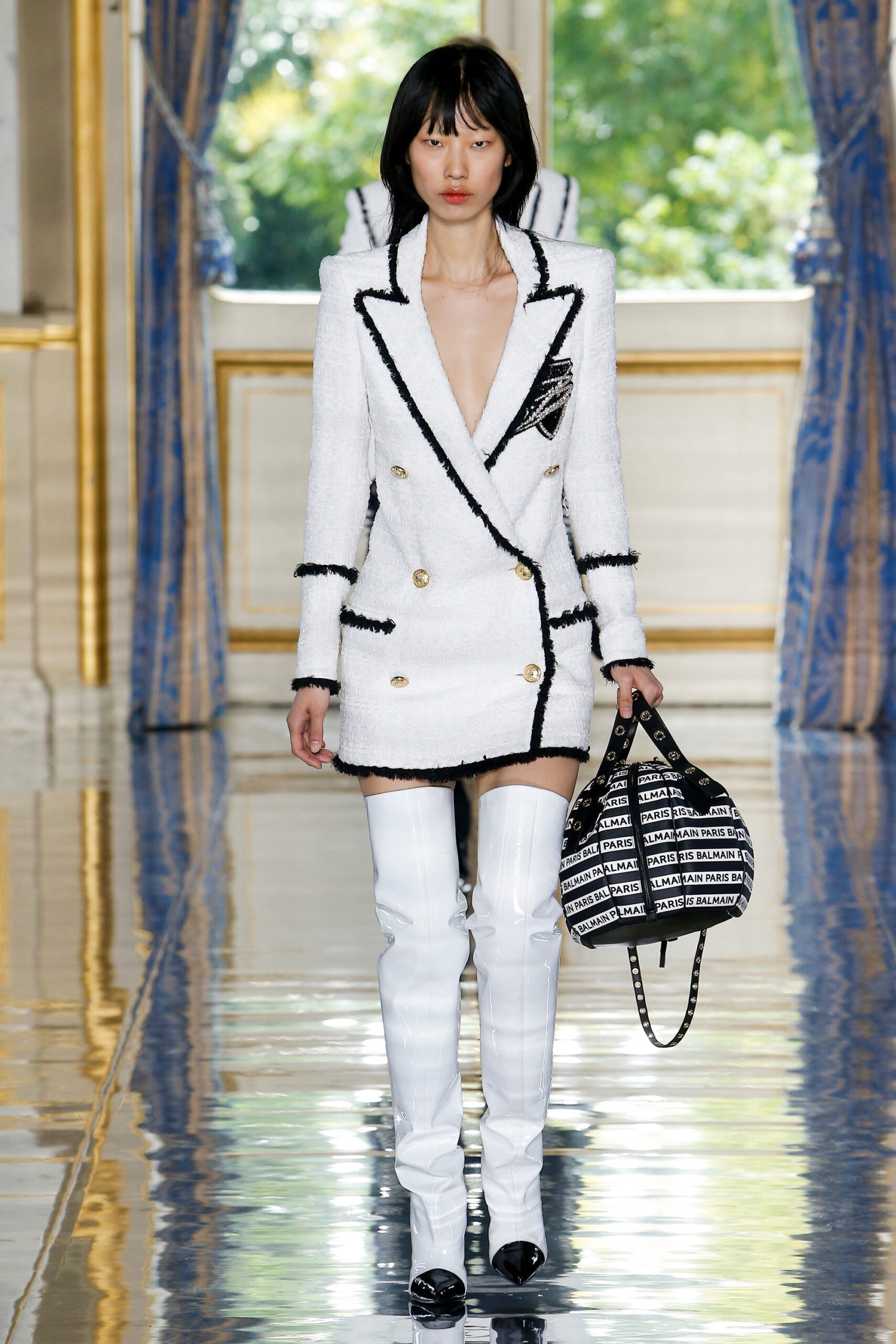 fitted white blazer with boots