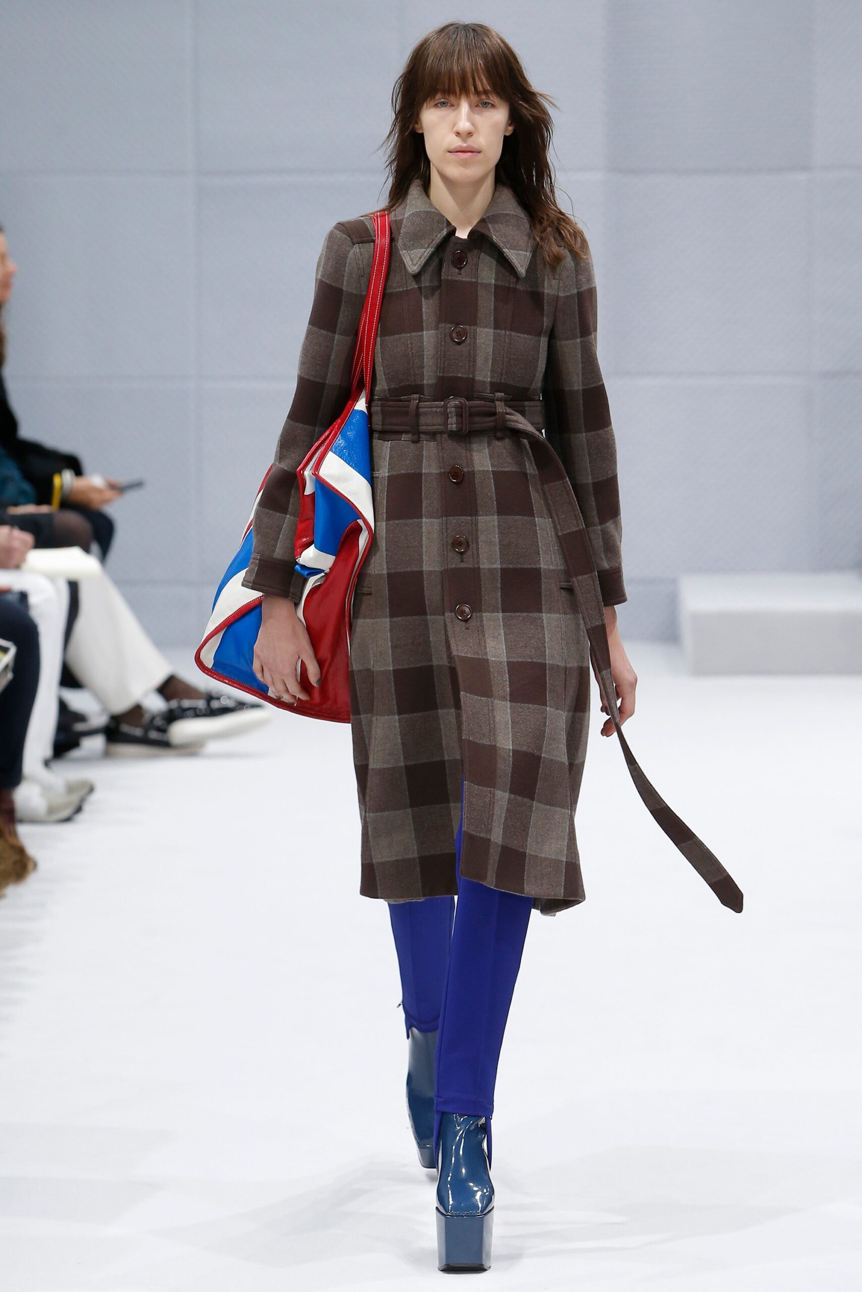 brown wool long-sleeve collared fitted buttoned checked coat