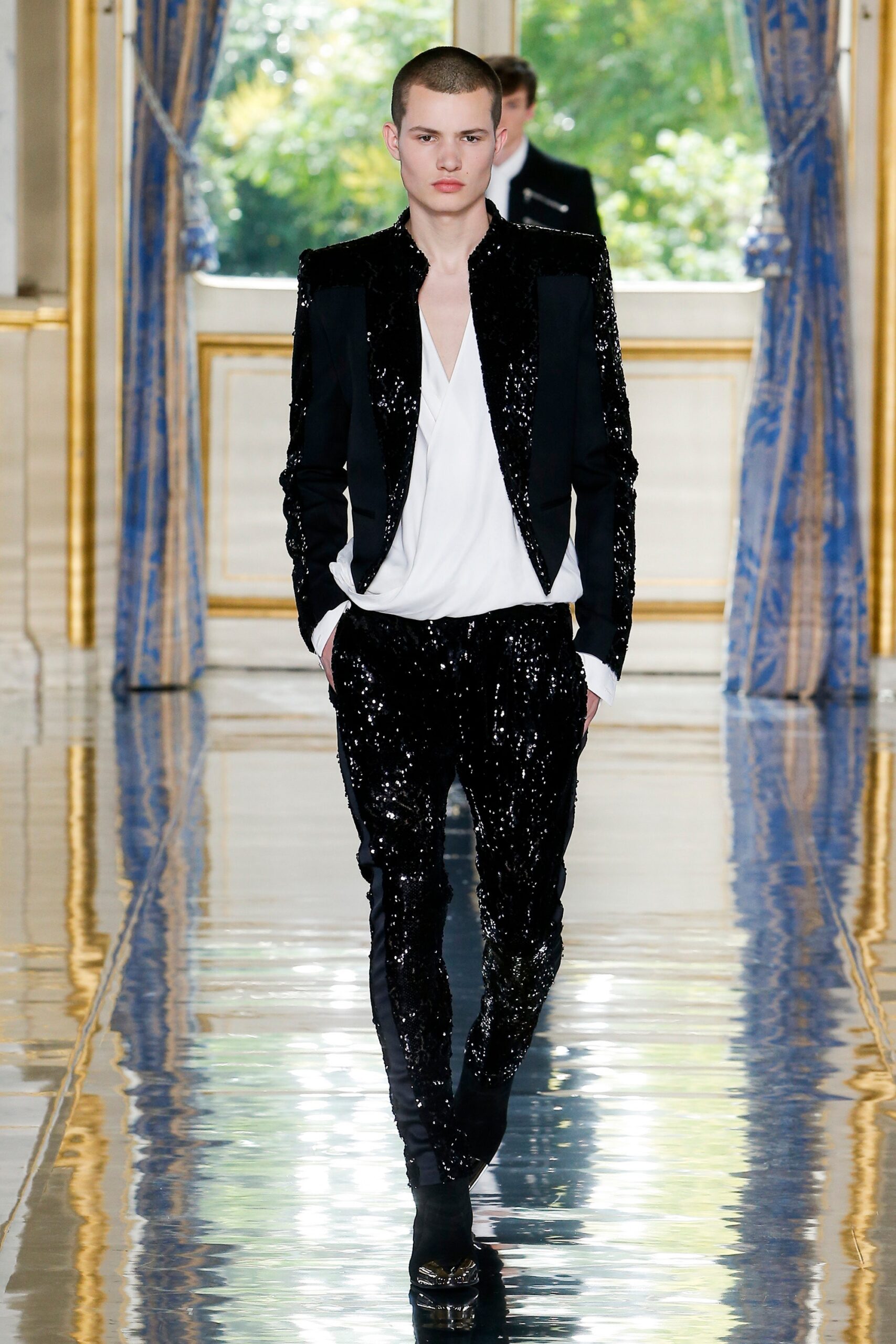 black velvet long-sleeve v-neck tailored buttoned sequined blazer
