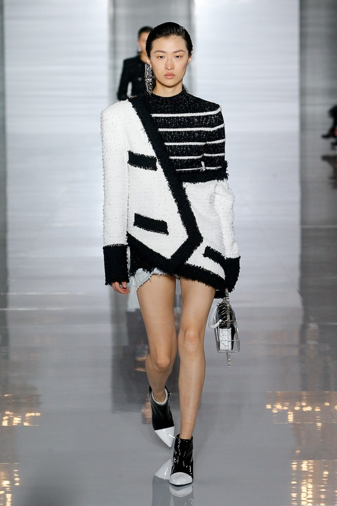 black cotton long-sleeve collared fitted striped jacket