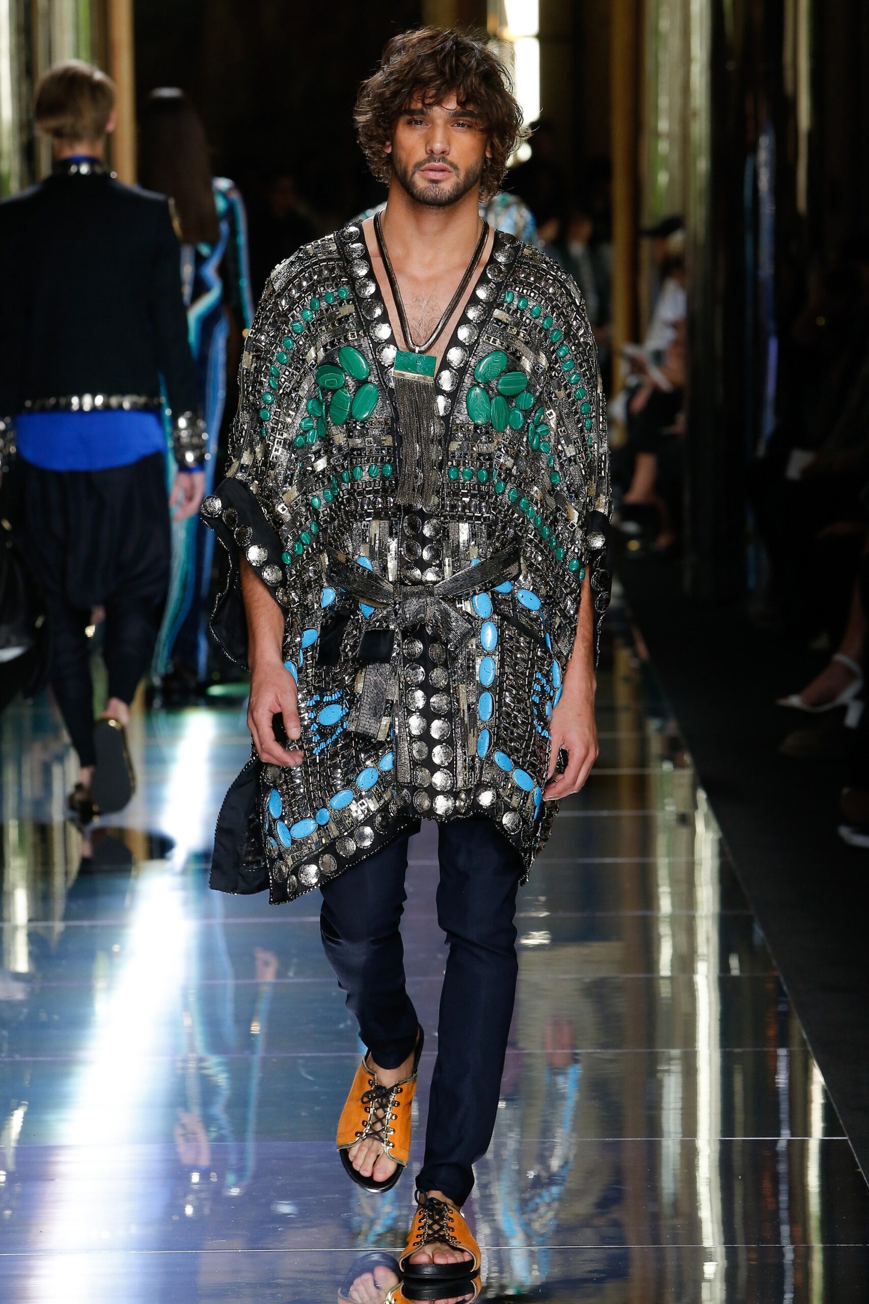 black cotton sleeveless relaxed embroidered fringed poncho