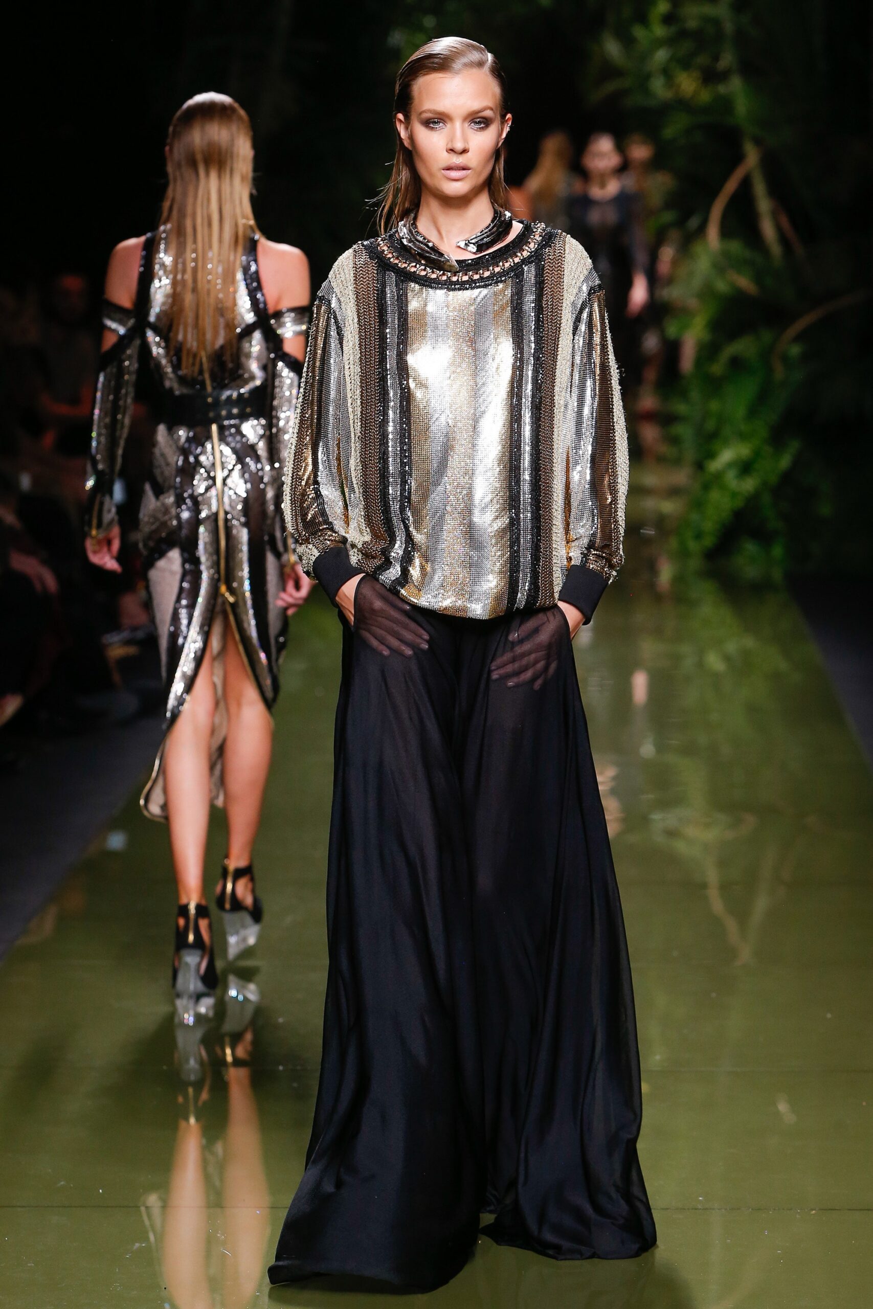 gold and black flowing outfit