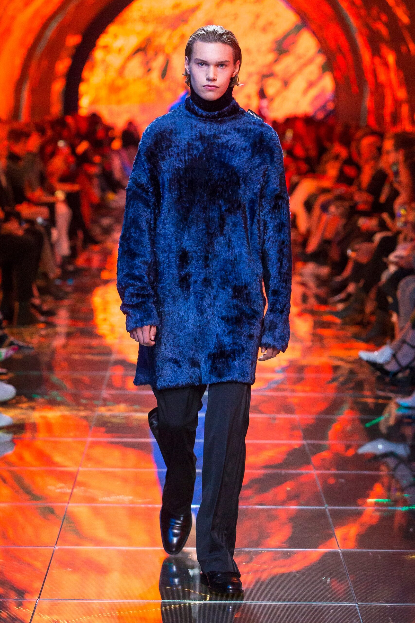 blue fur oversized coat with black pants