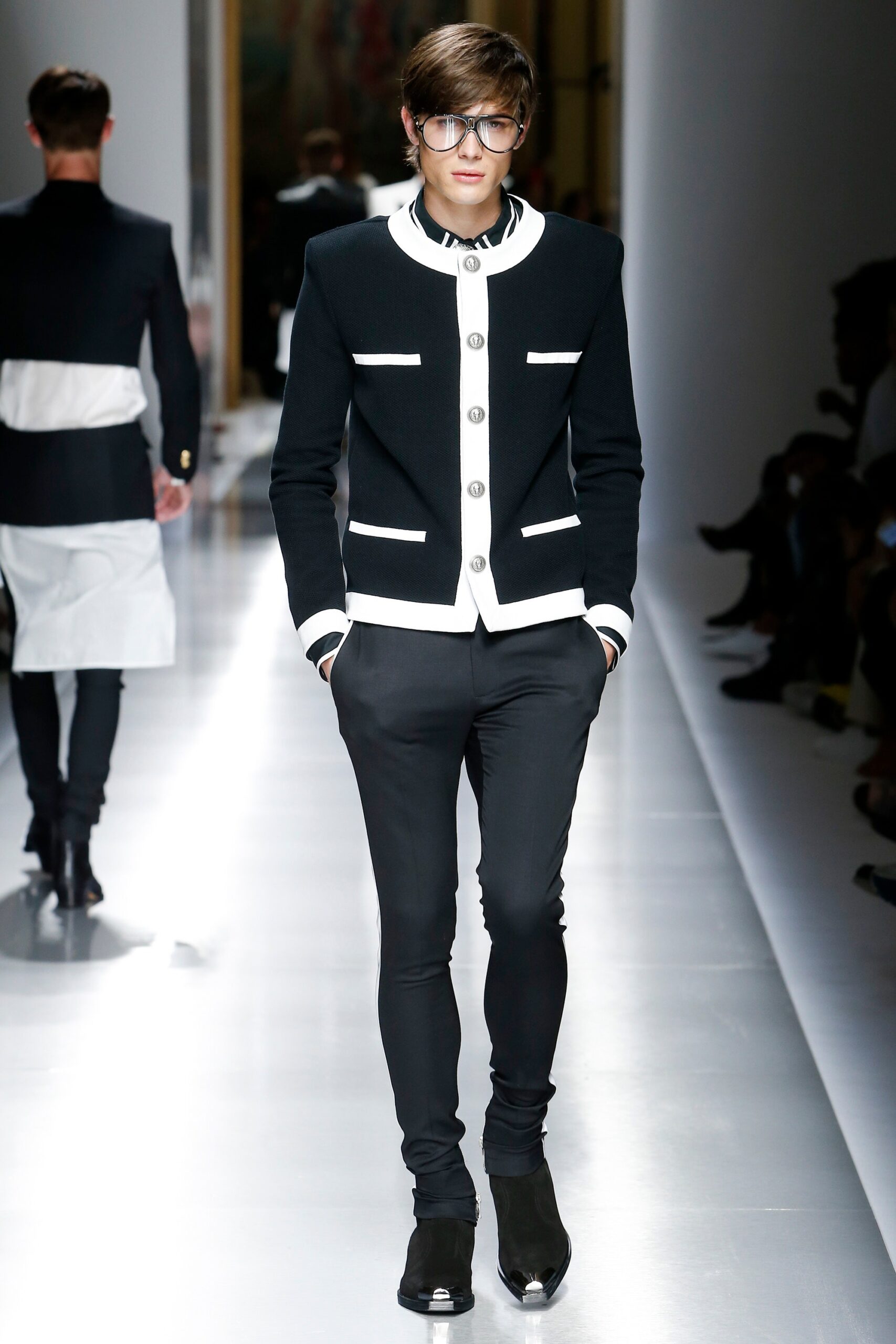 black and white fitted jacket with slim pants