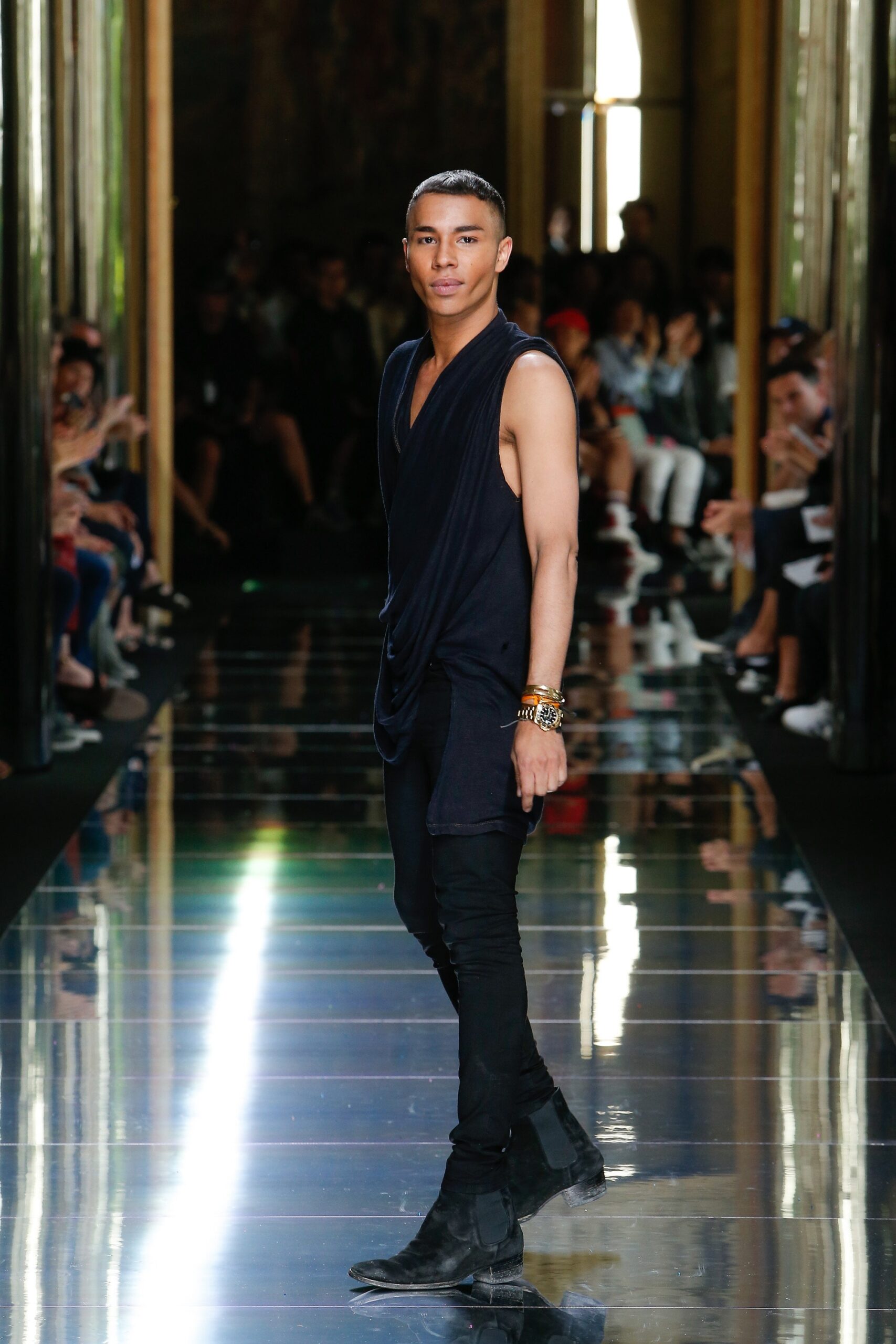 black fitted top and slim pants