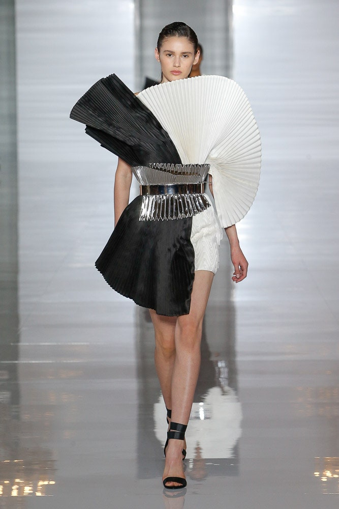 black and white pleated dress