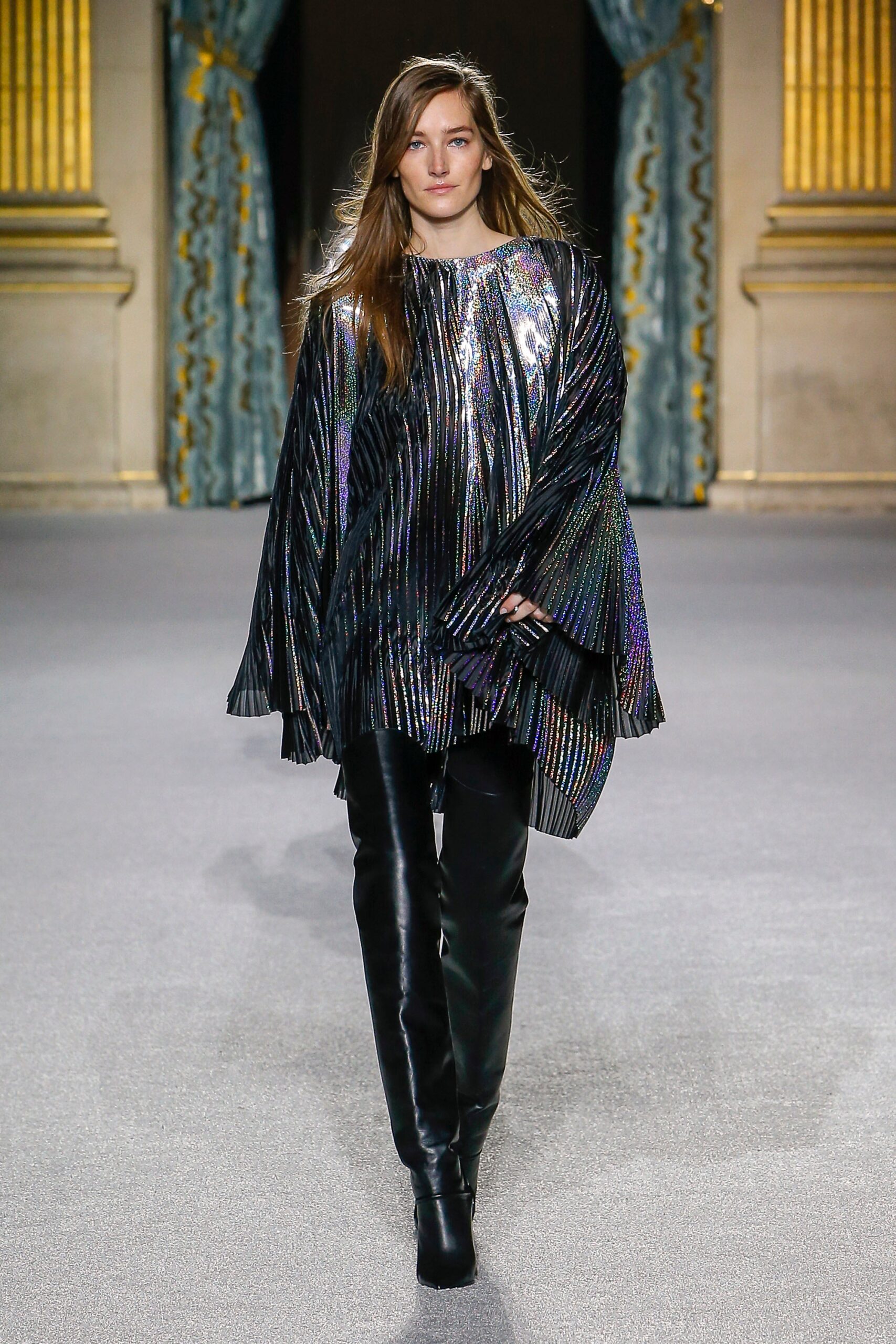 shiny black pleated top with leather pants