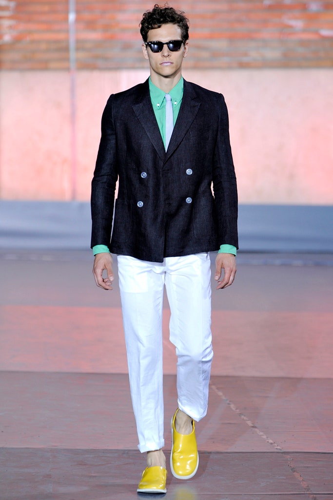 black tailored blazer with green shirt