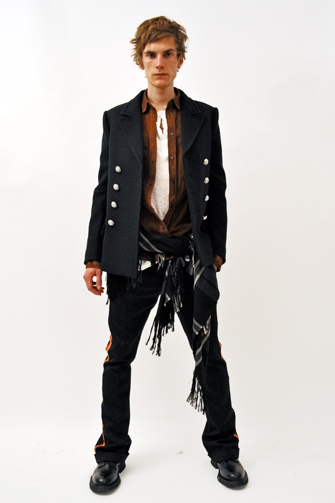 black wool long-sleeve collared tailored buttoned jacket