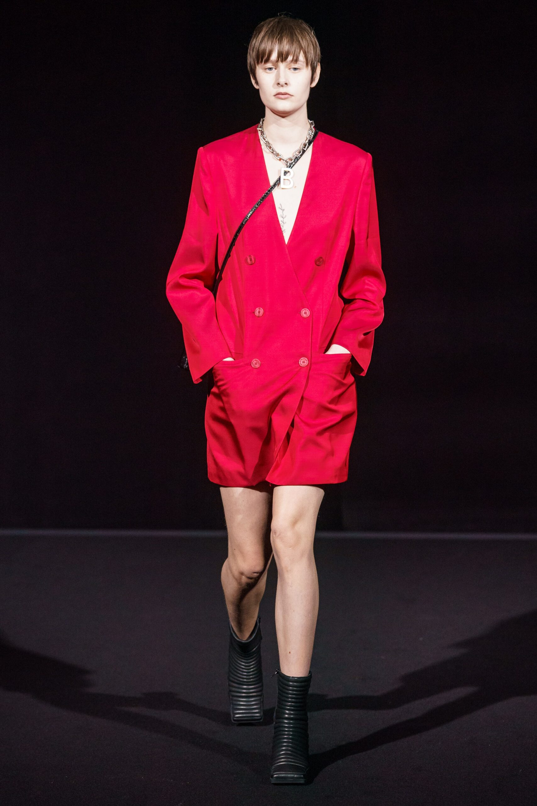 red velvet fitted straight-leg short shorts