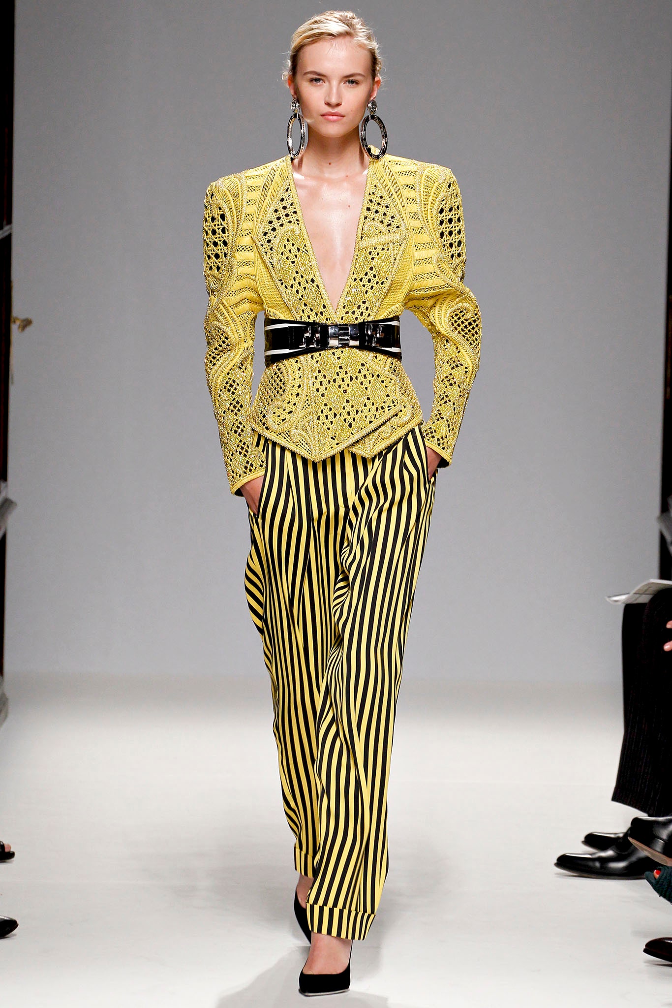 yellow lace fitted blazer