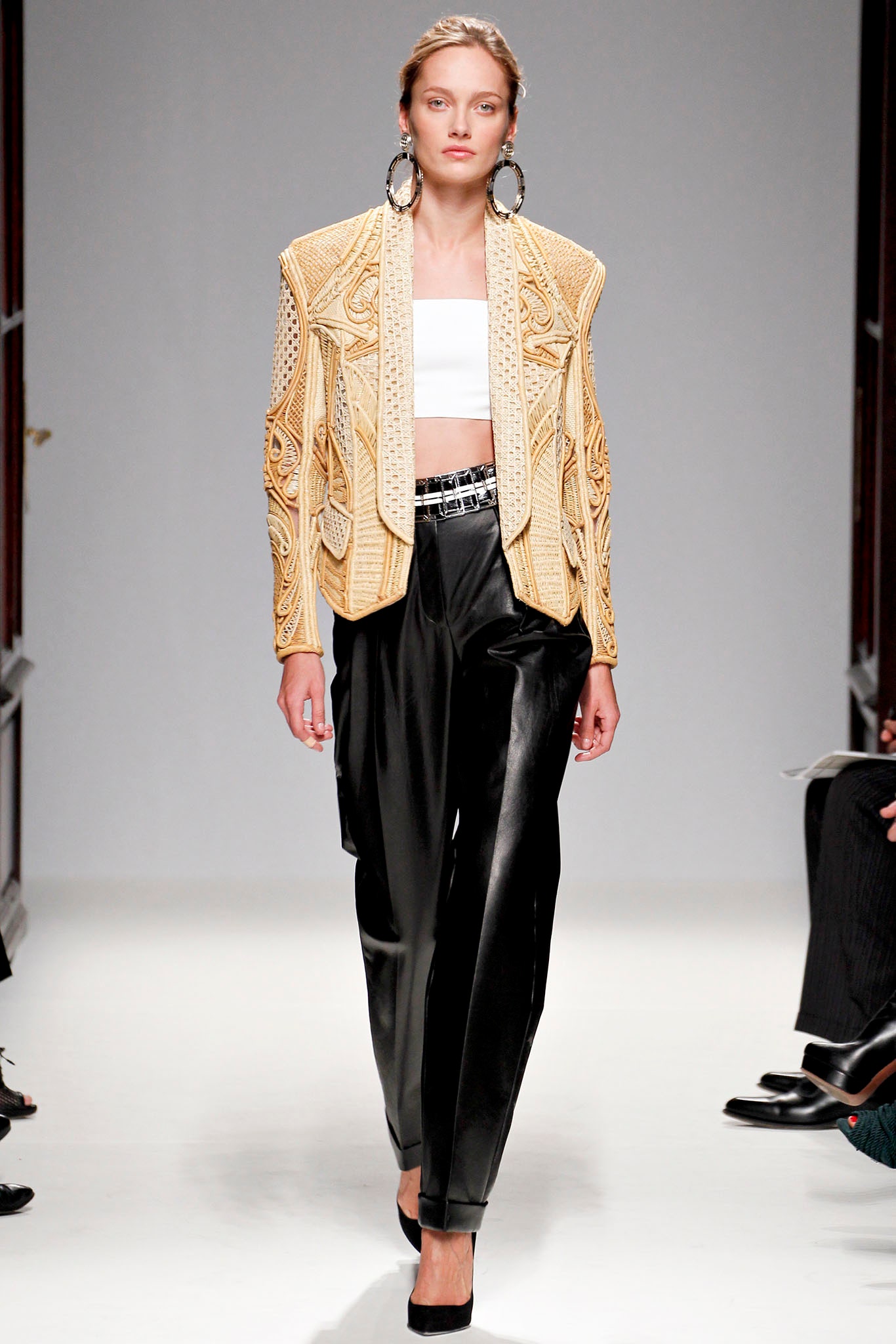 yellow cotton long-sleeve collared fitted embroidered jacket