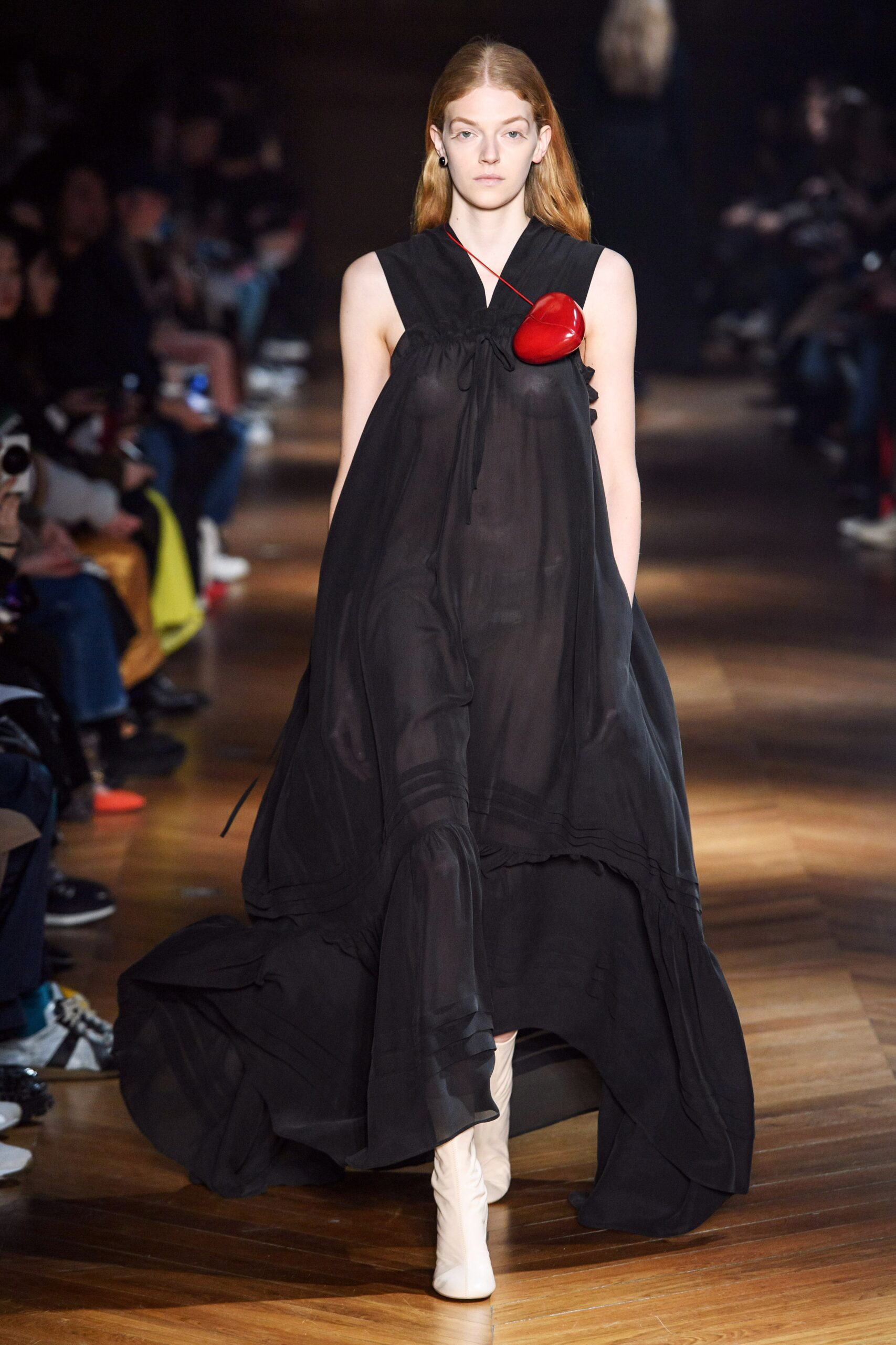 Beautiful People F/W 19 Look 359