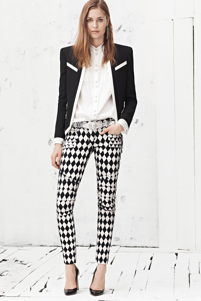 black and white tailored blazer outfit