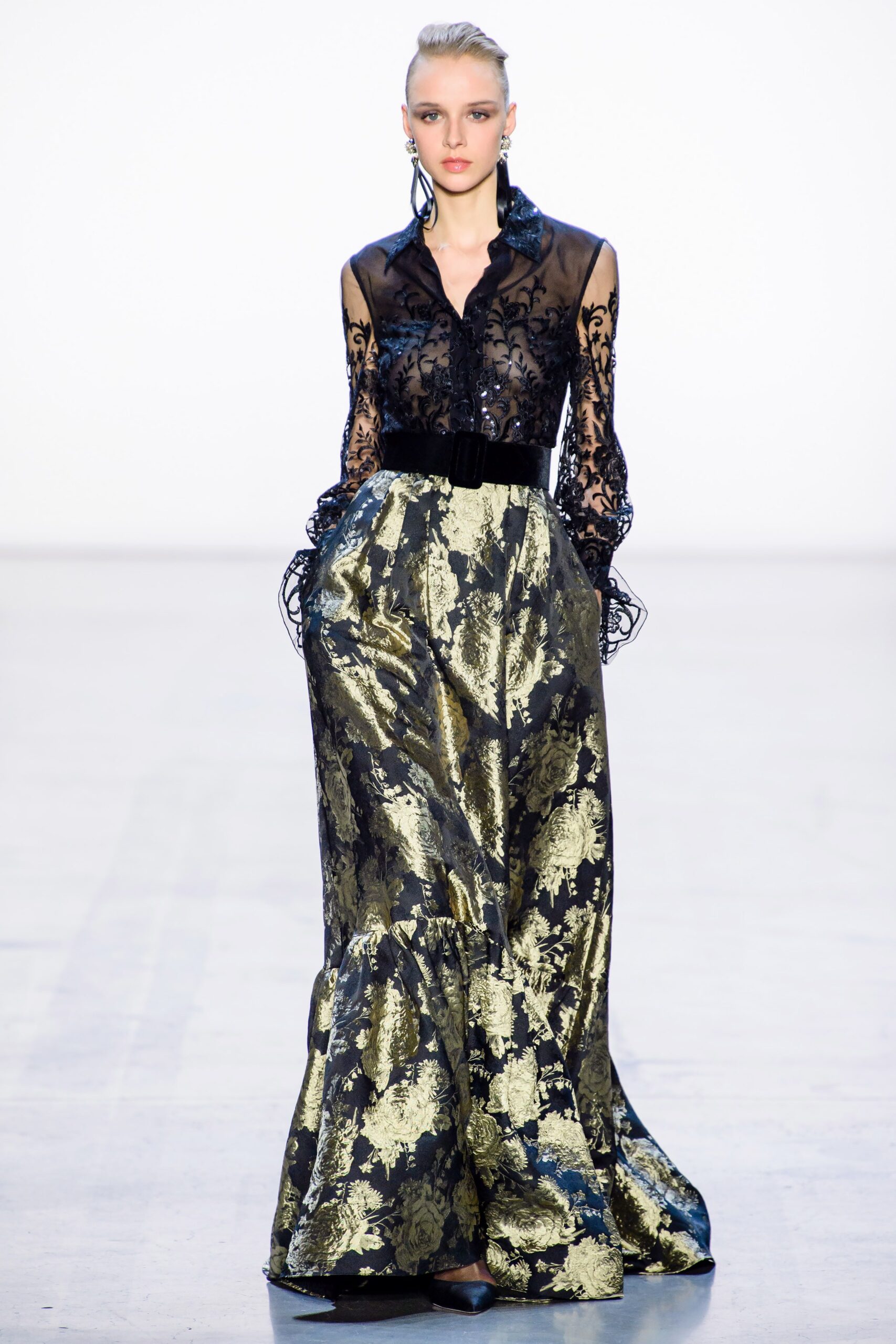 black lace long-sleeve collared fitted embroidered blouse