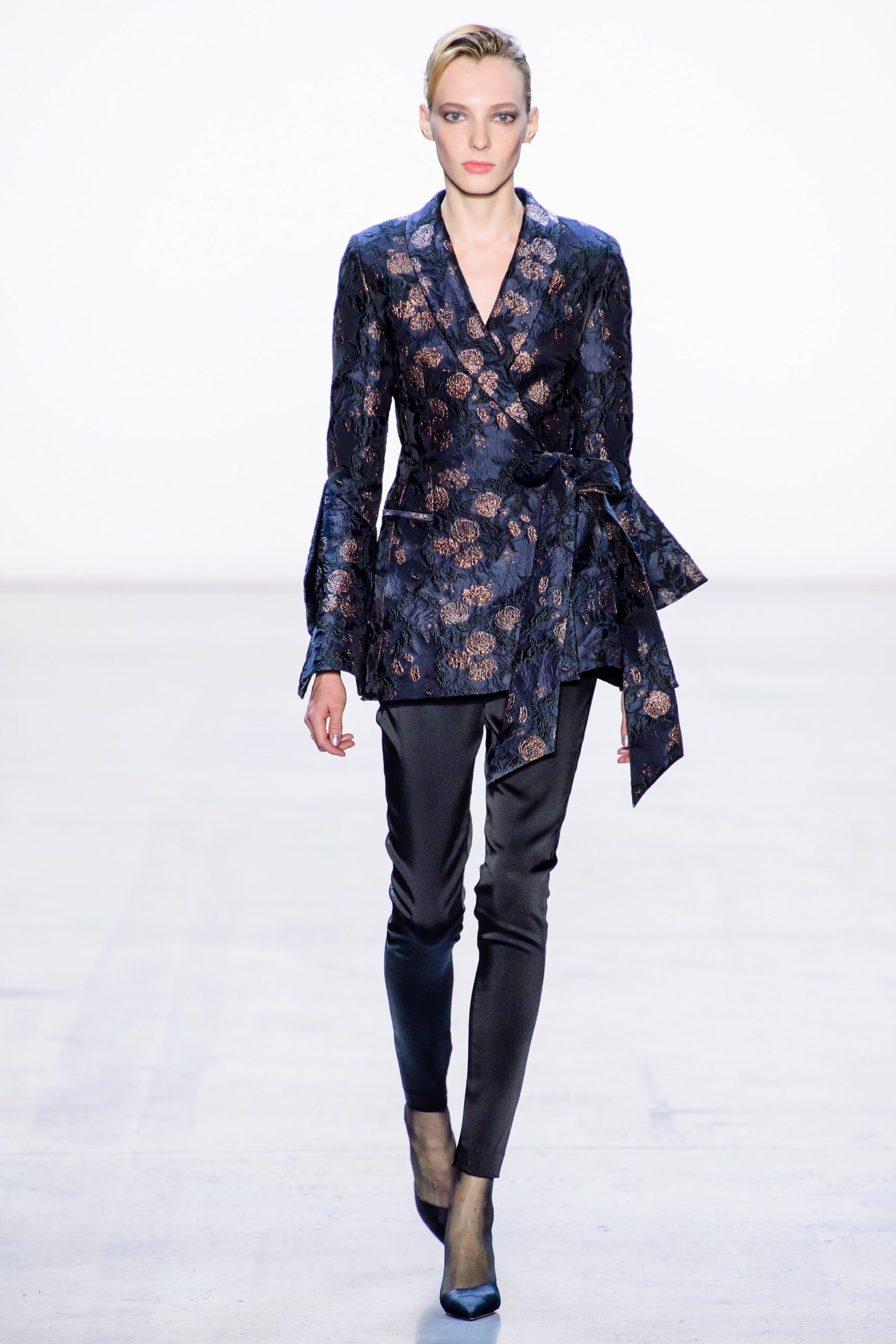 blue gold tailored blazer with slim pants