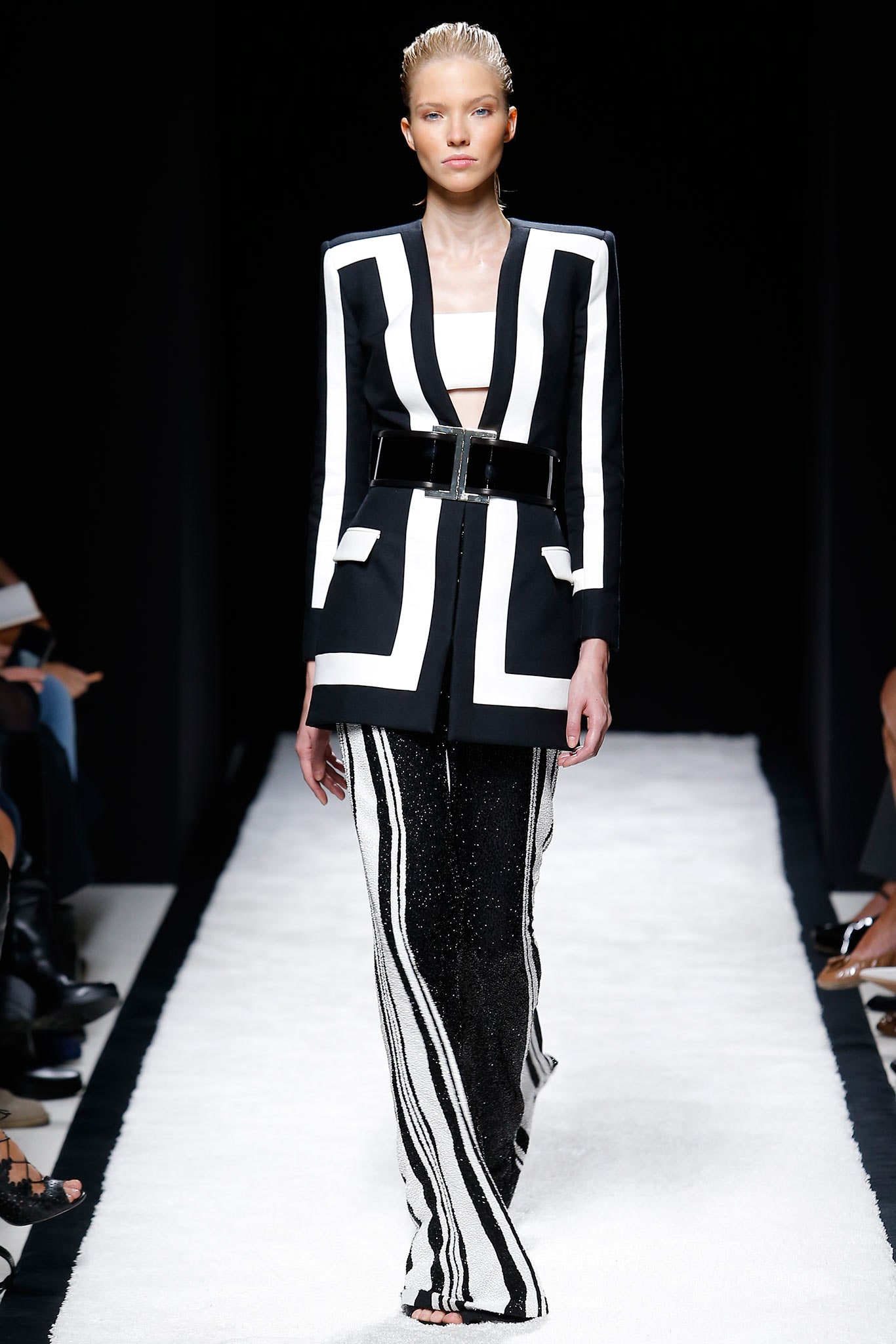 black long-sleeve collared structured buttoned color-blocked blazer