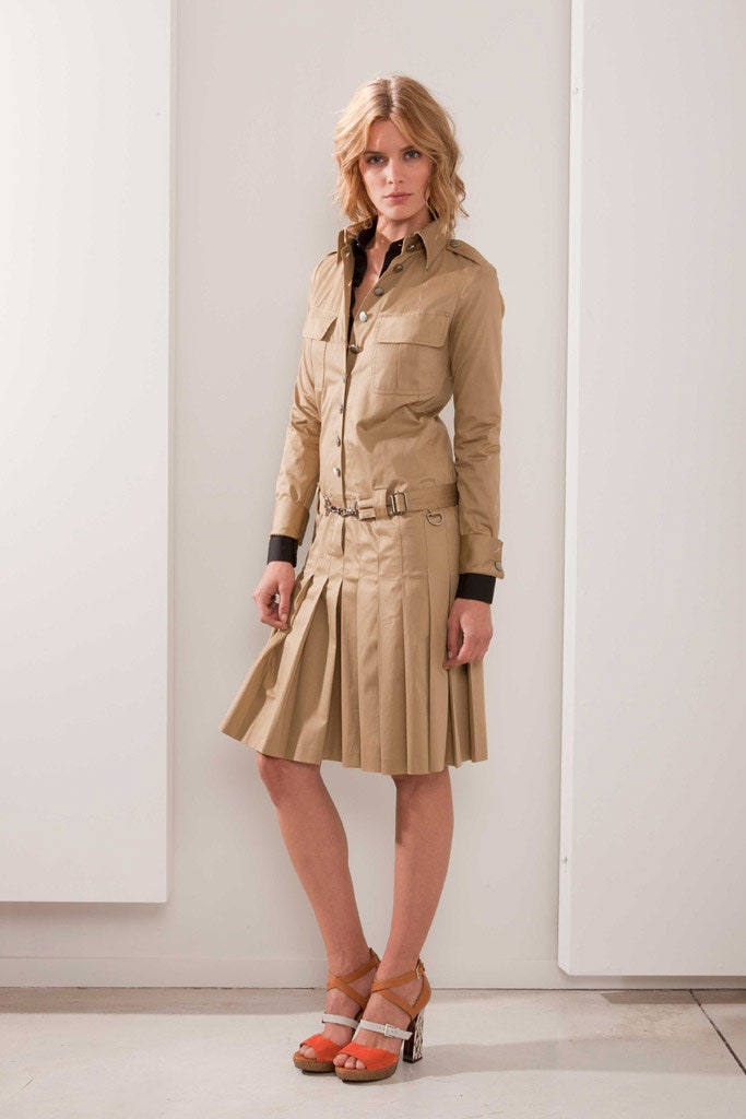 beige pleated shirt-dress with heels