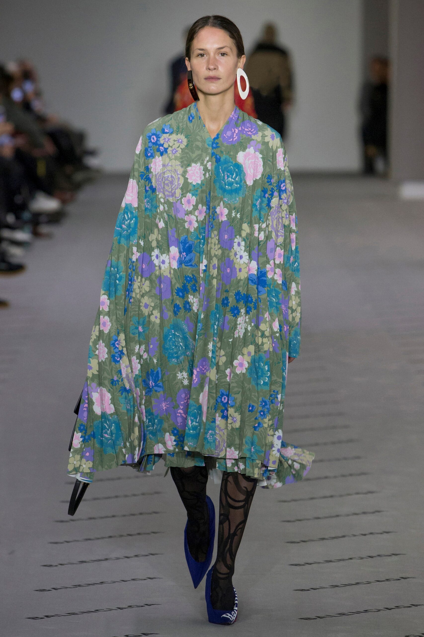 floral green cape with blue shoes