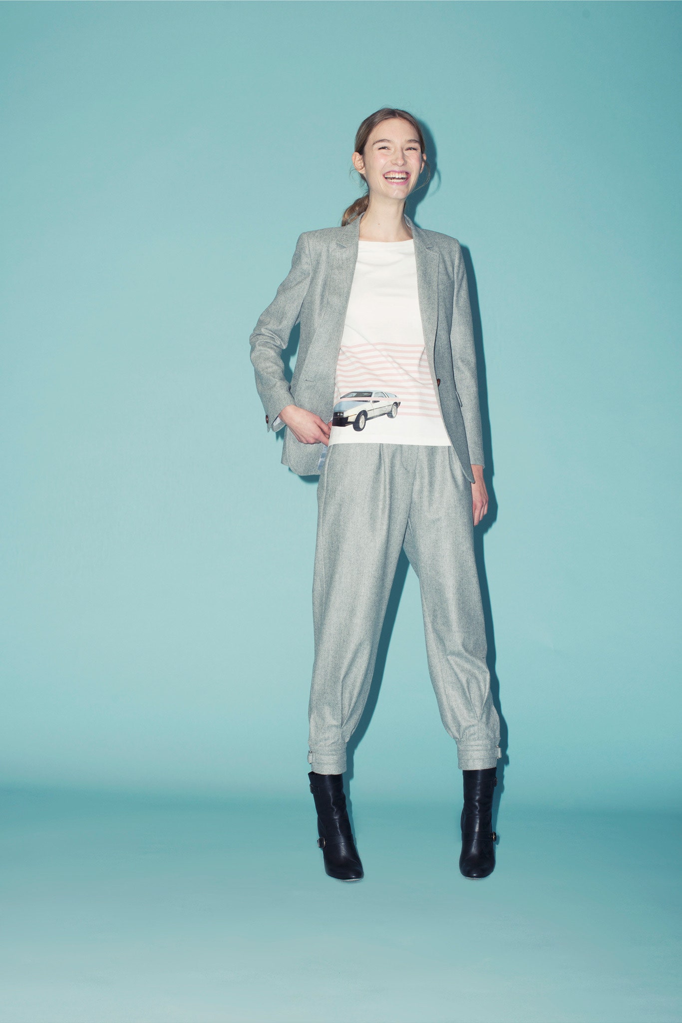 gray tailored suit with t-shirt