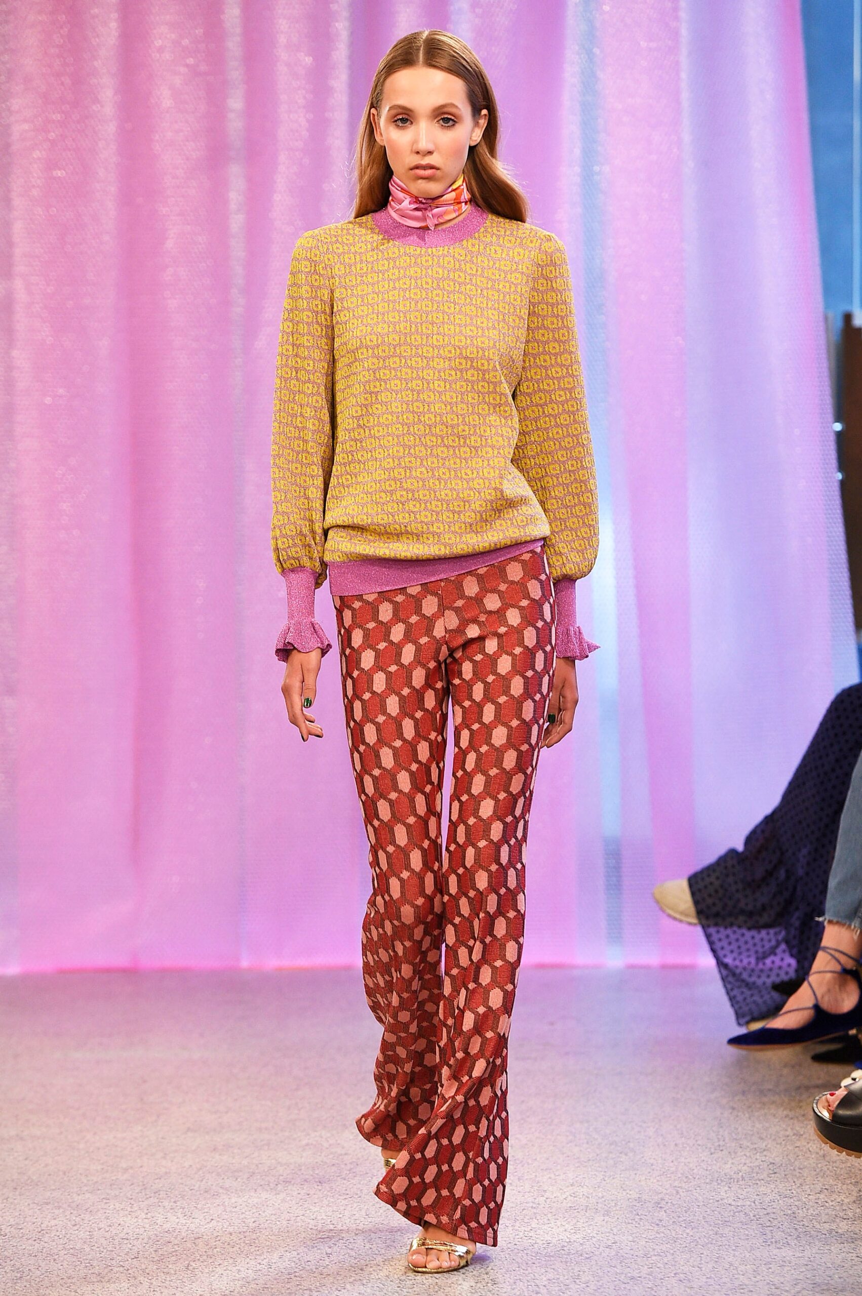 red cotton fitted flared pants