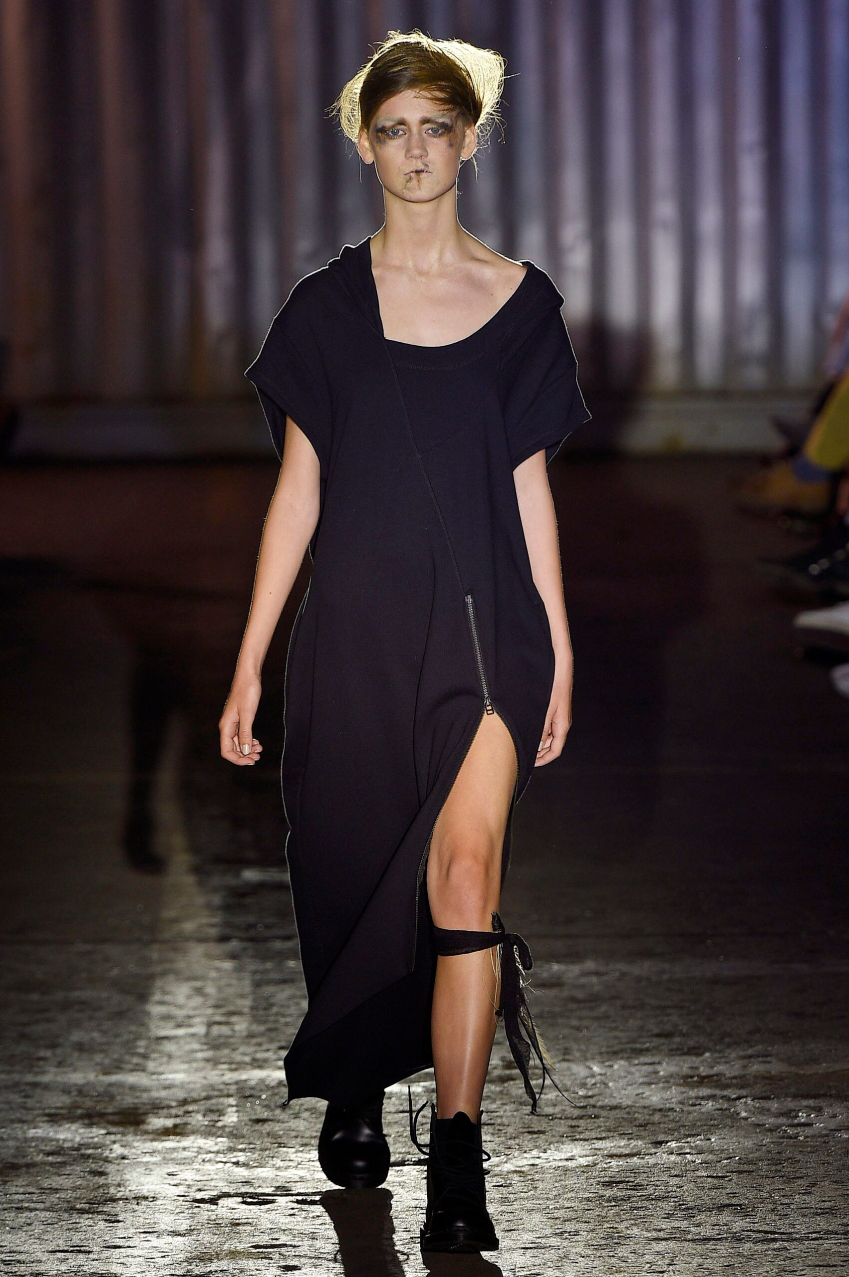 black relaxed sleeveless dress