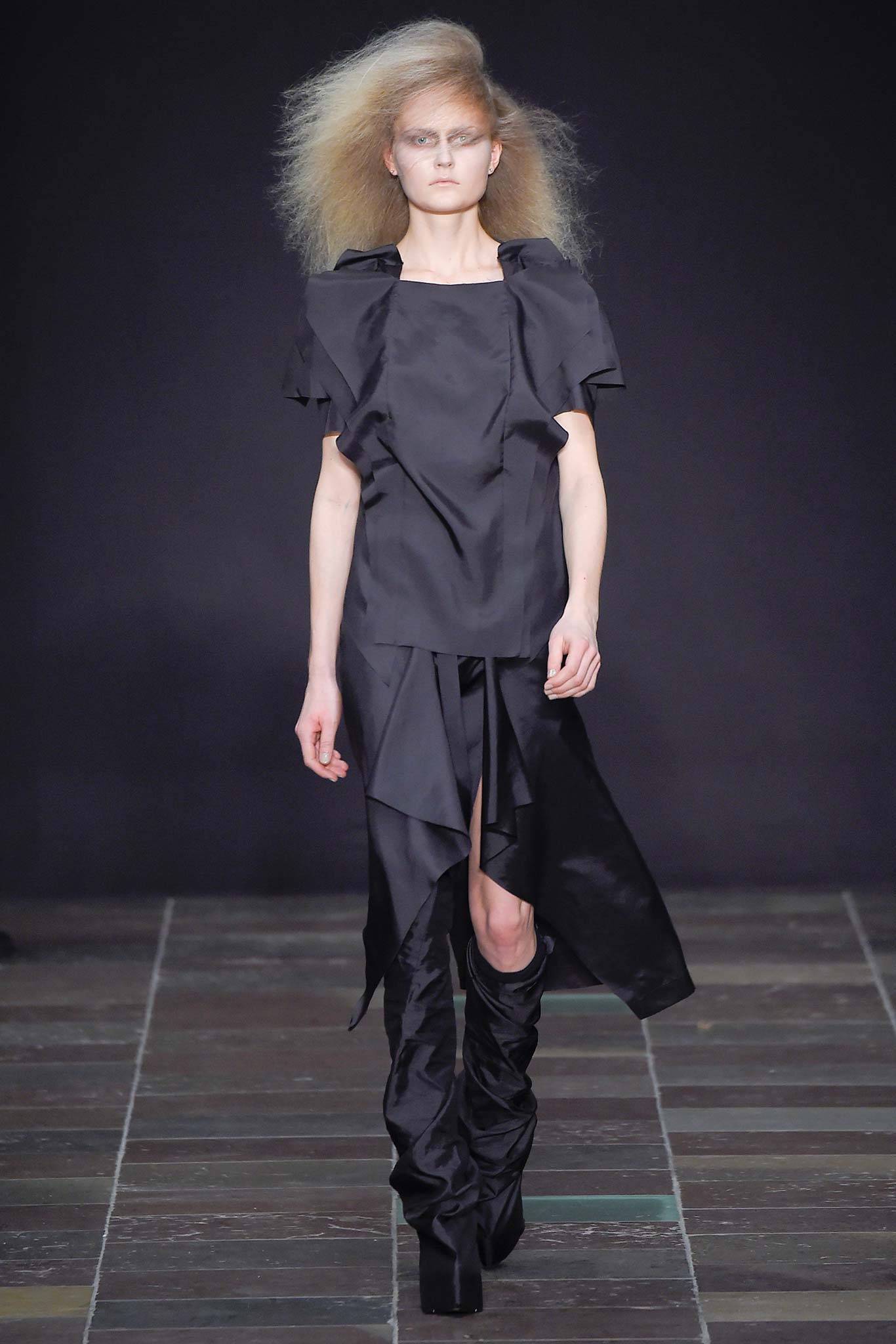 black silk fitted top and pants