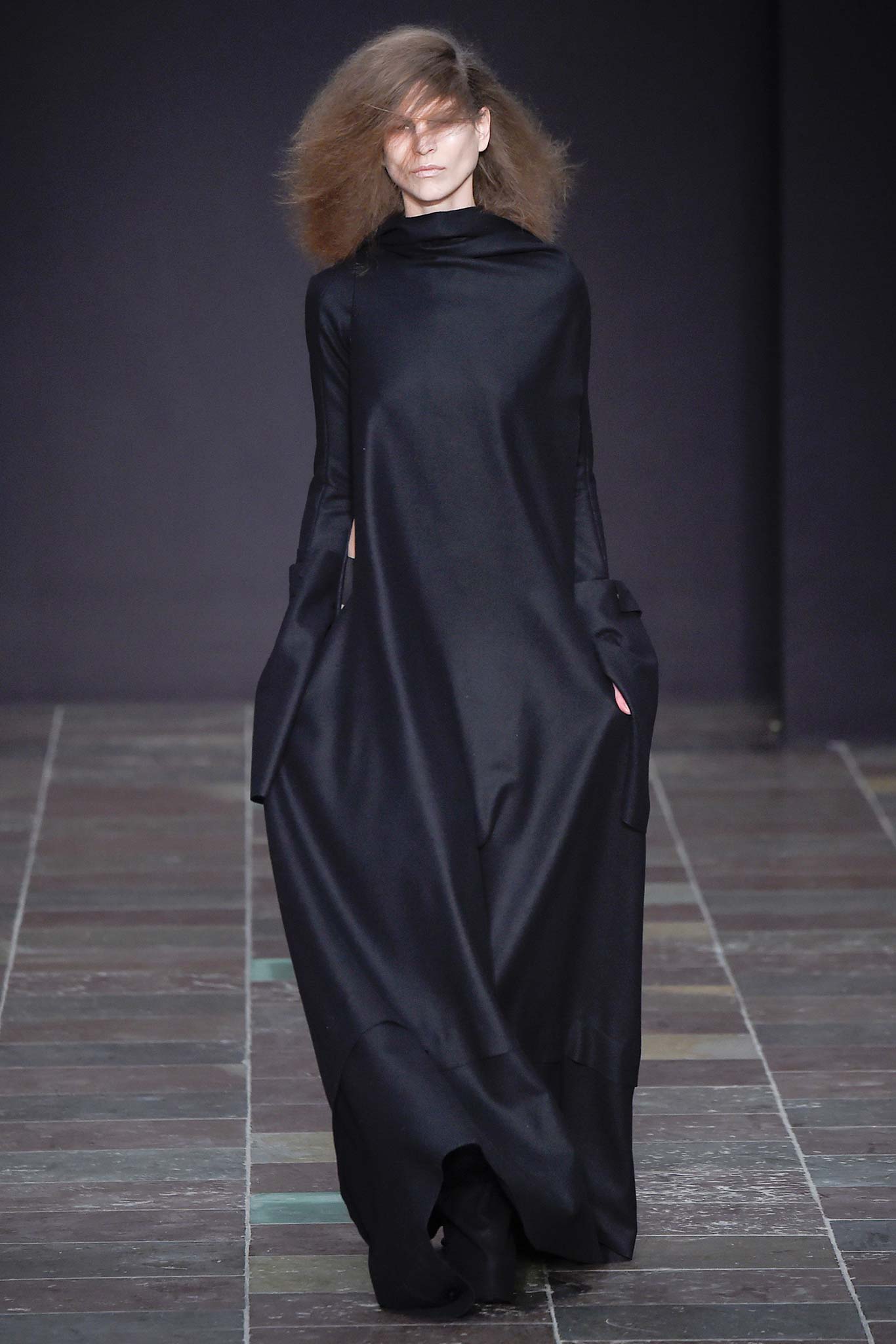 black relaxed long-sleeve dress