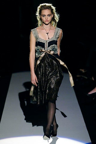black lace fitted dress