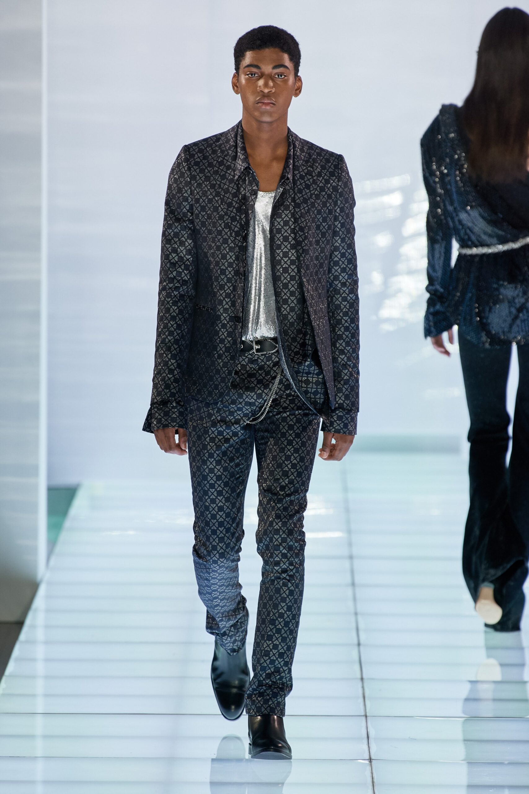 black silk long-sleeve collared tailored buttoned printed suit